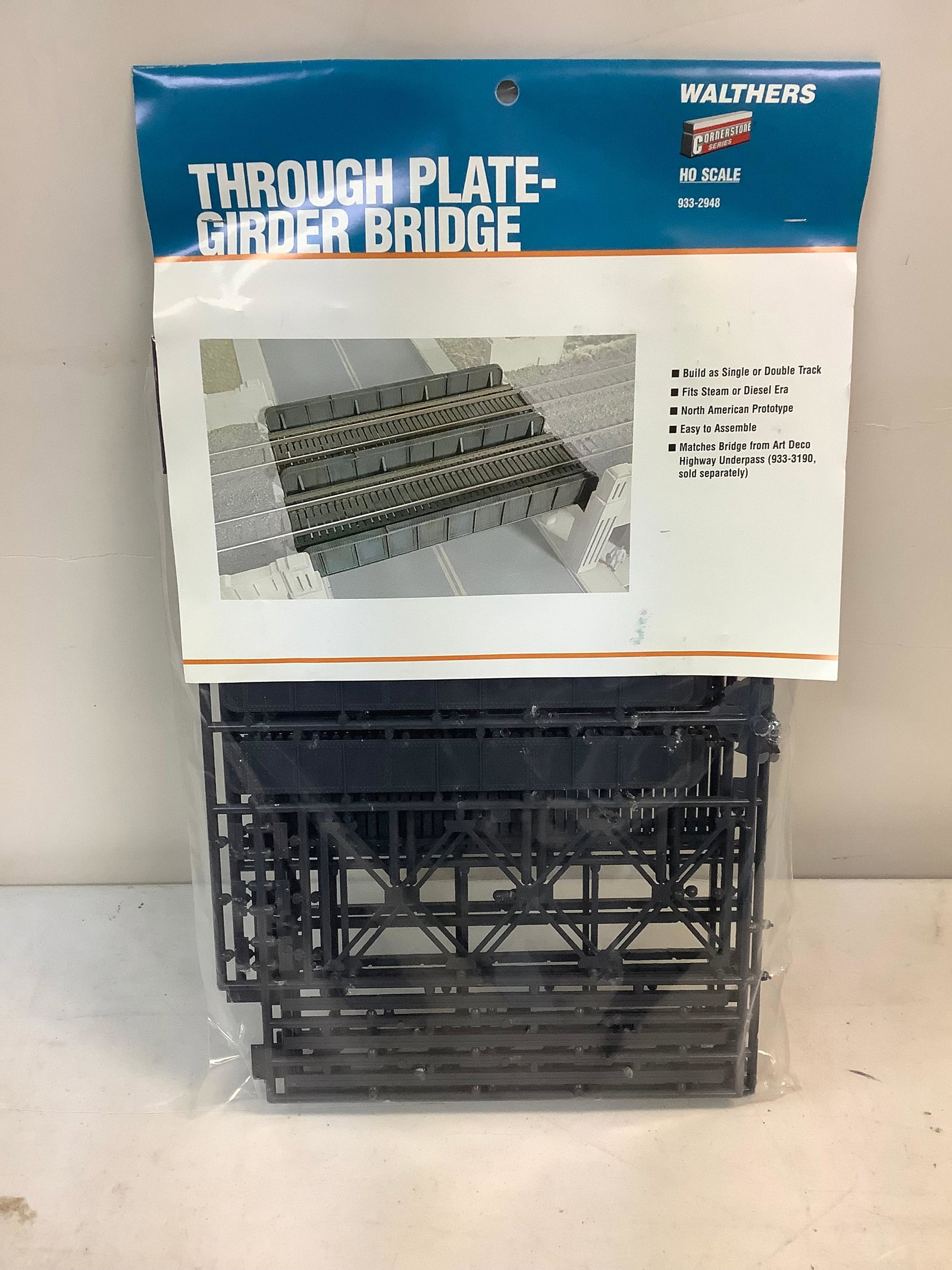 Walthers Cornerstone series plate-girder bridge: Walthers Cornerstone series plate-girder bridge