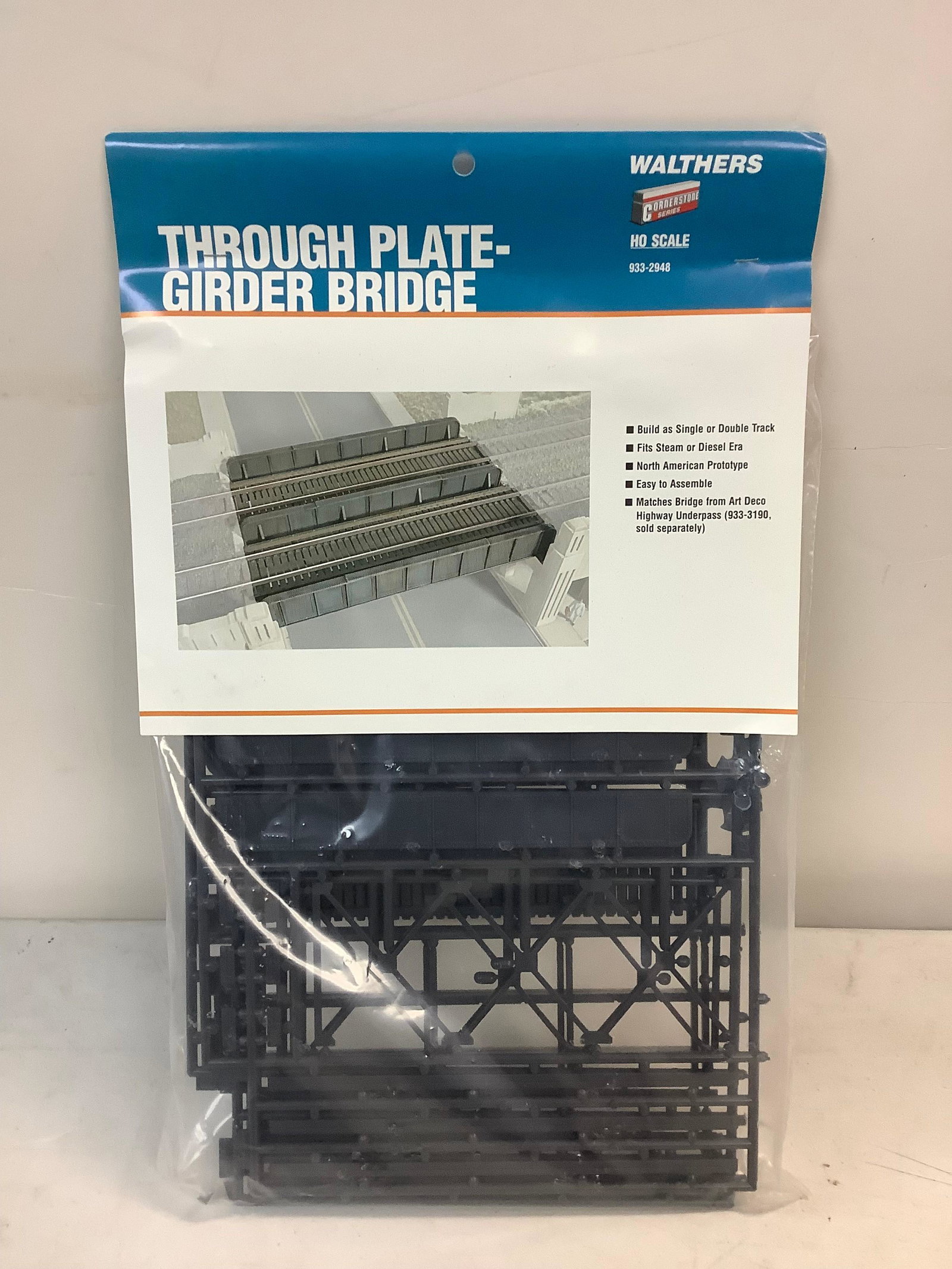 Walter Cornerstone series Ho scale Through plate-girder bridge: Walter Cornerstone series Ho scale Through plate-girder bridge