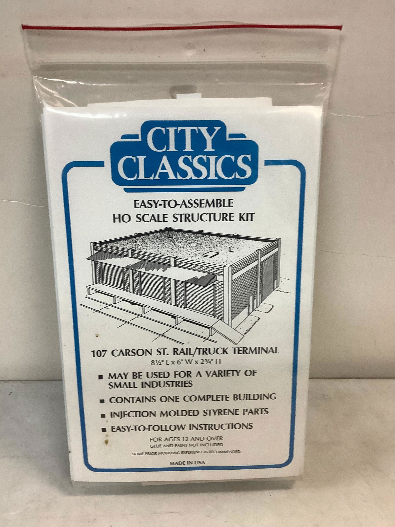 City classics Easy to assemble Ho scale structure kit (1 of 1)