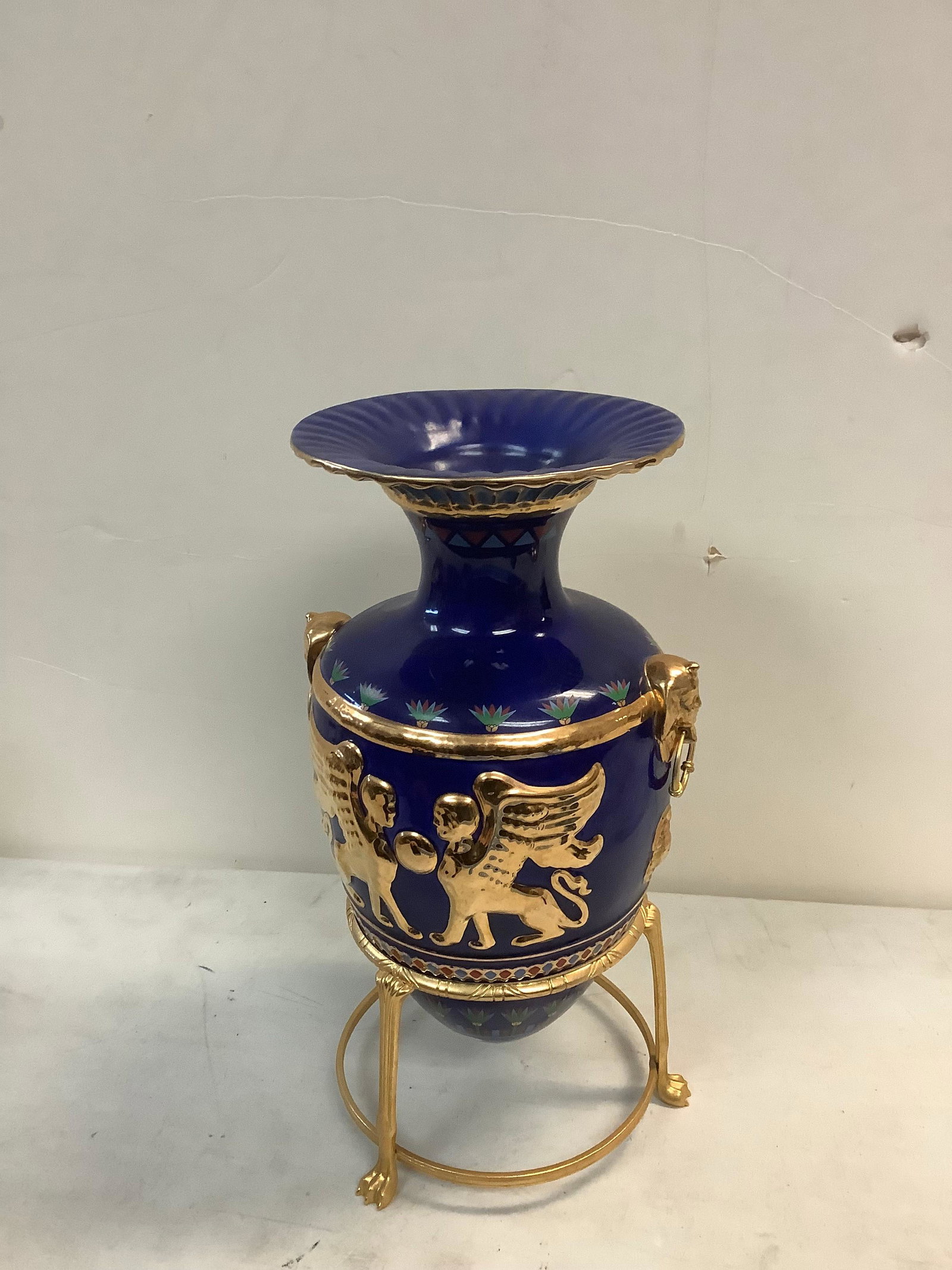 egyptian vase (1 of 1)