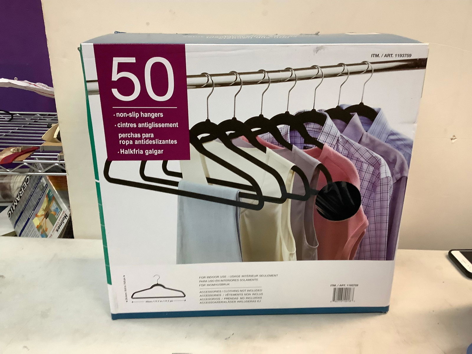 50 non-slip coat hangers: 50 non-slip coat hangers