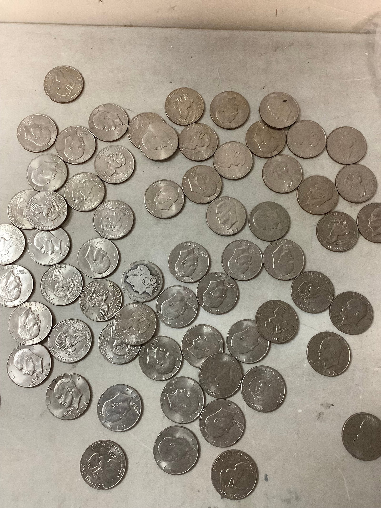 Lot of large U.S. dollar coins: Lot of large U.S. dollar coins