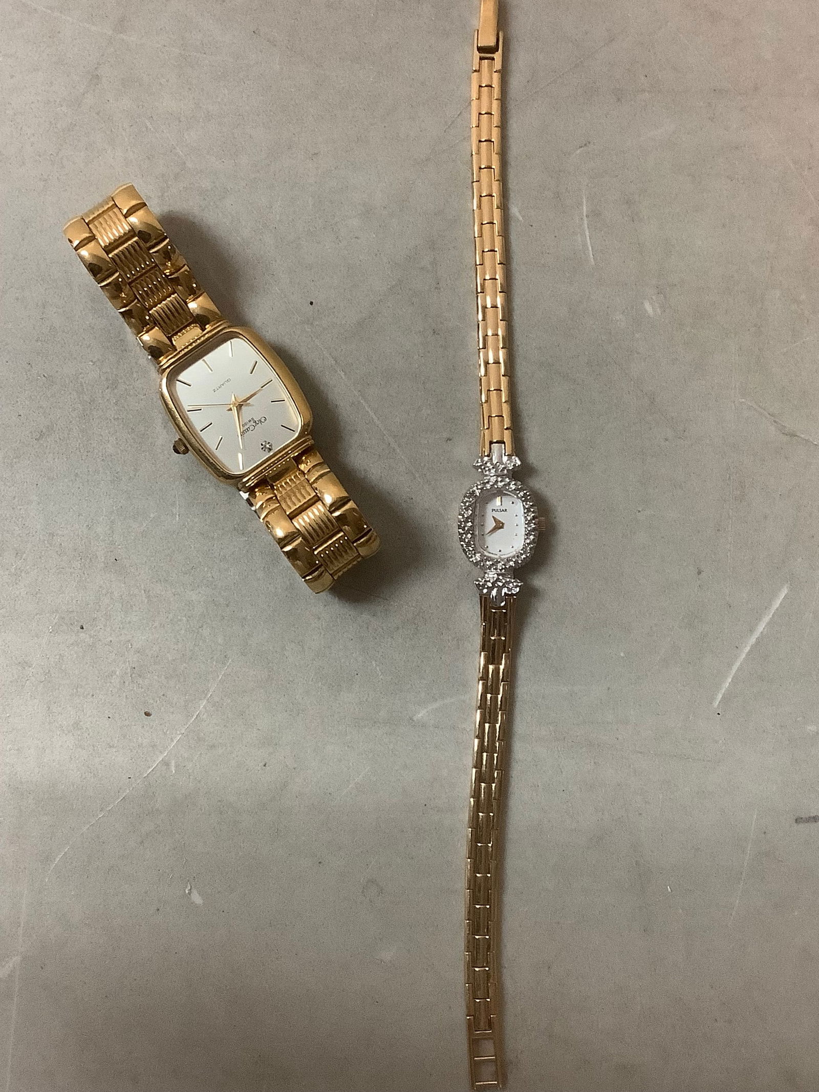 Lot of watches (pulsar, oleg cassini): Lot of watches (pulsar, oleg cassini)