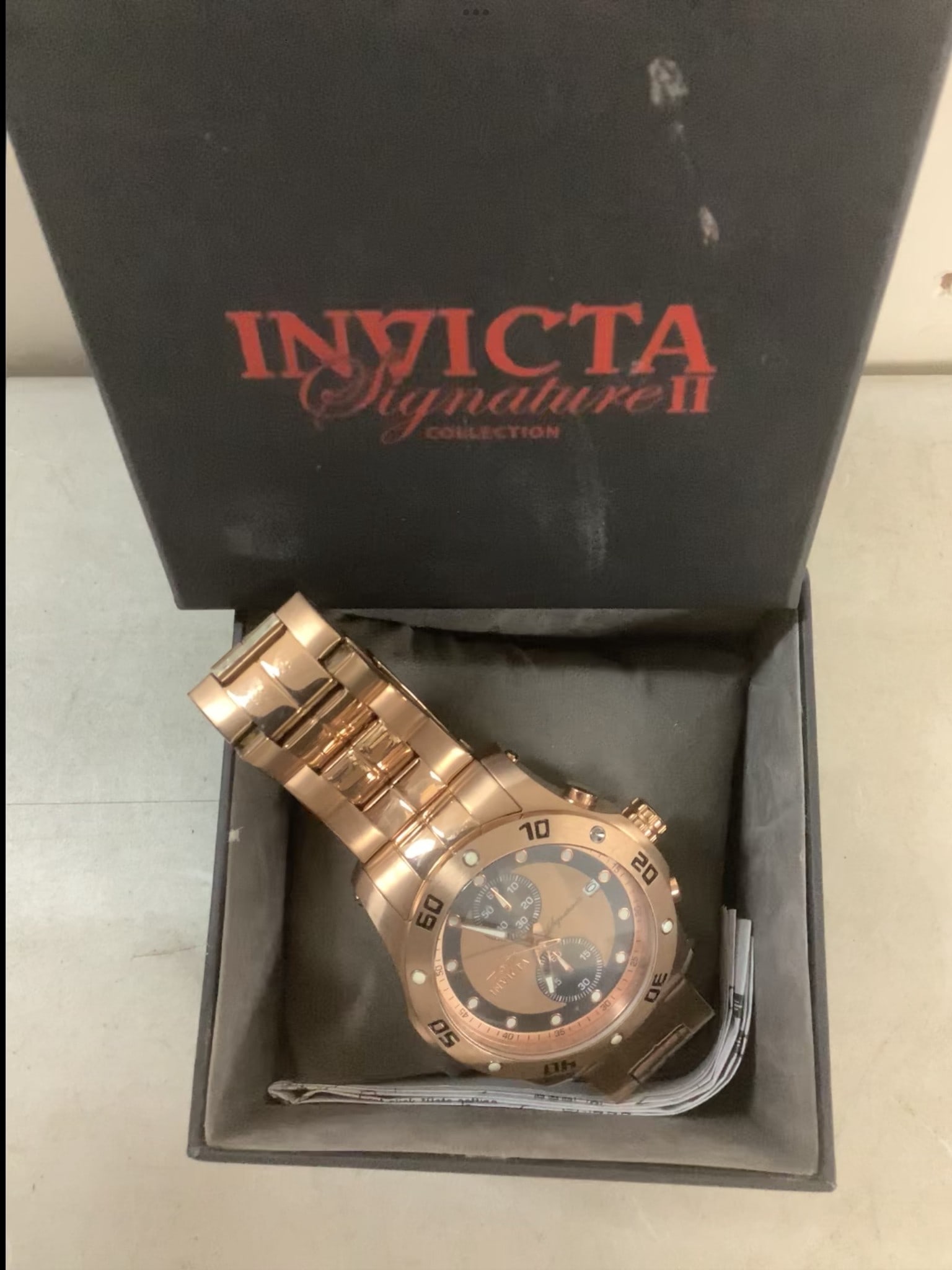 Invicta watch: Invicta watch