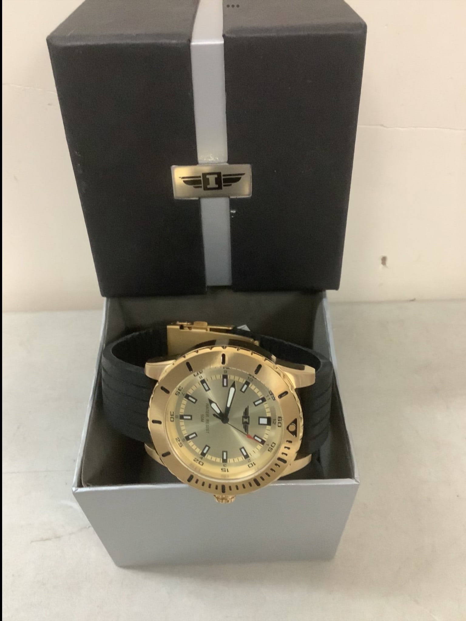 Invicta watch: Invicta watch