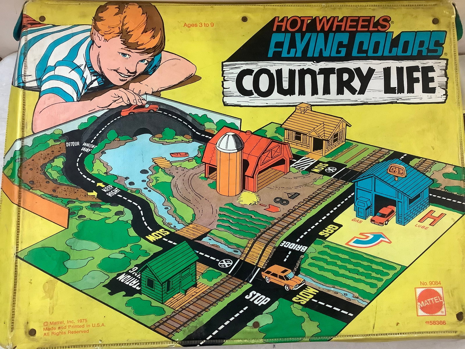 Vintage country life board game: Vintage country life board game