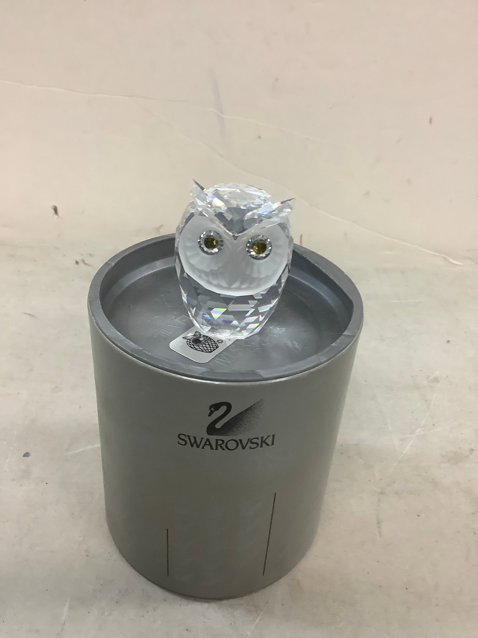 Swarovski crystal Owl 2in tall: Swarovski crystal Owl 2in tall