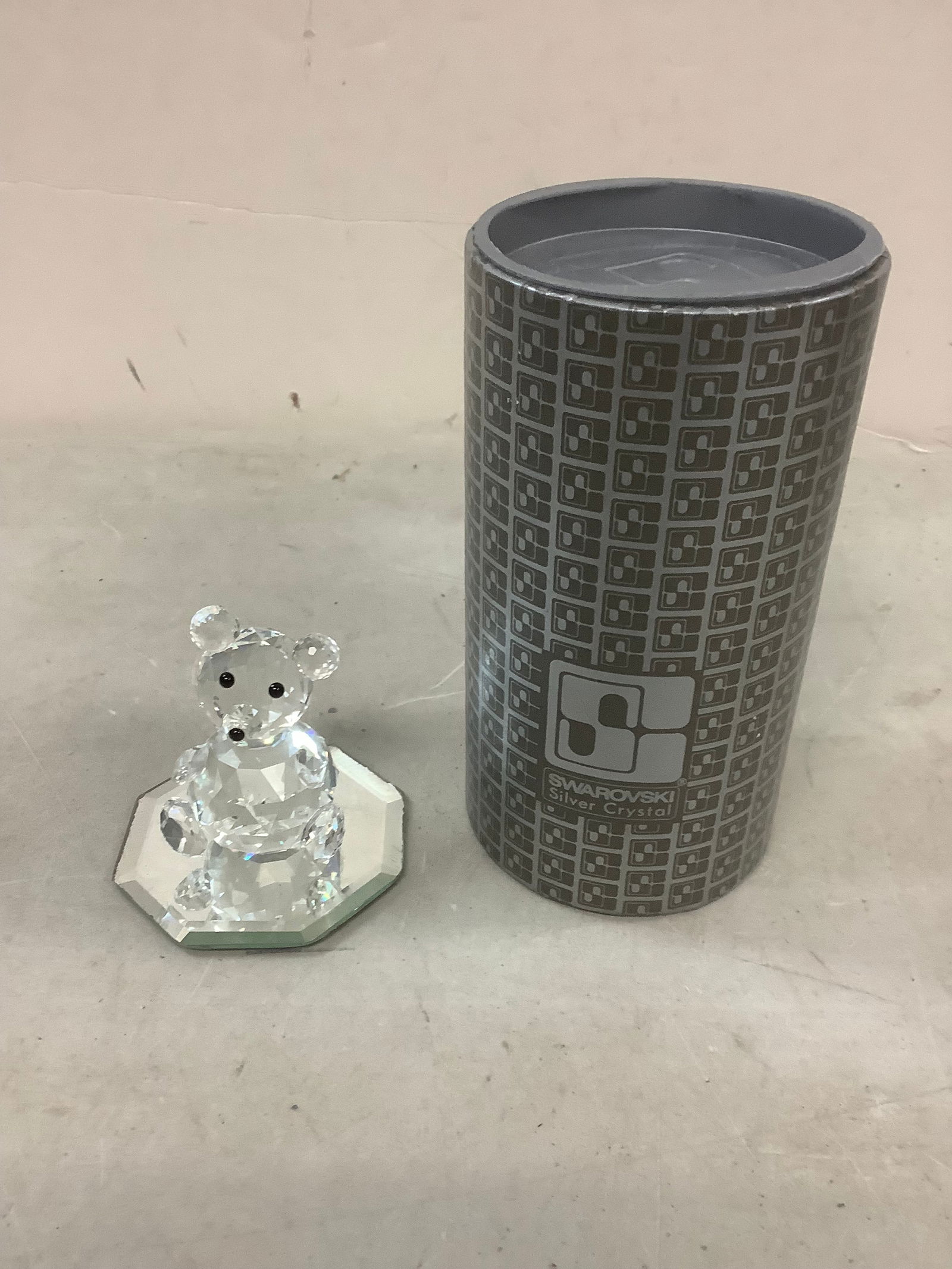 Swarovski crystal bear 3in tall (1 of 1)