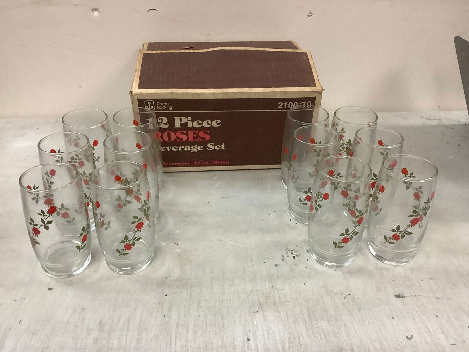 lot of MCM ANCHOR HOCKING 12 piece roses beverage set 5in tall (1 of 1)