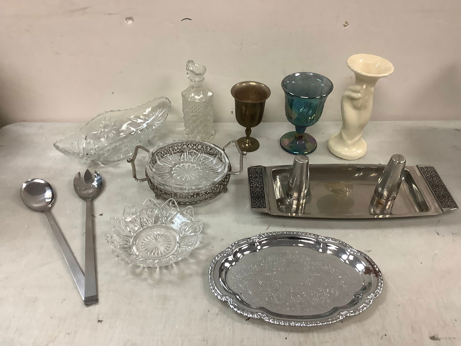 Lot of STANLEY ROBERTS salt and pepper shakers and tray, carnival glass cup, ceramic vase and more (1 of 1)