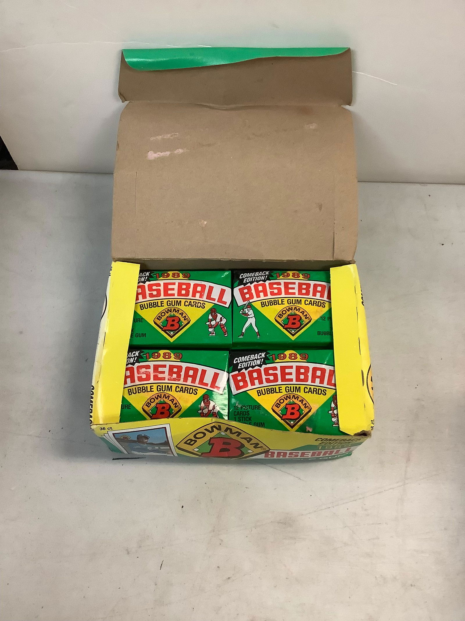 lot of sealed baseball cards (1 of 1)