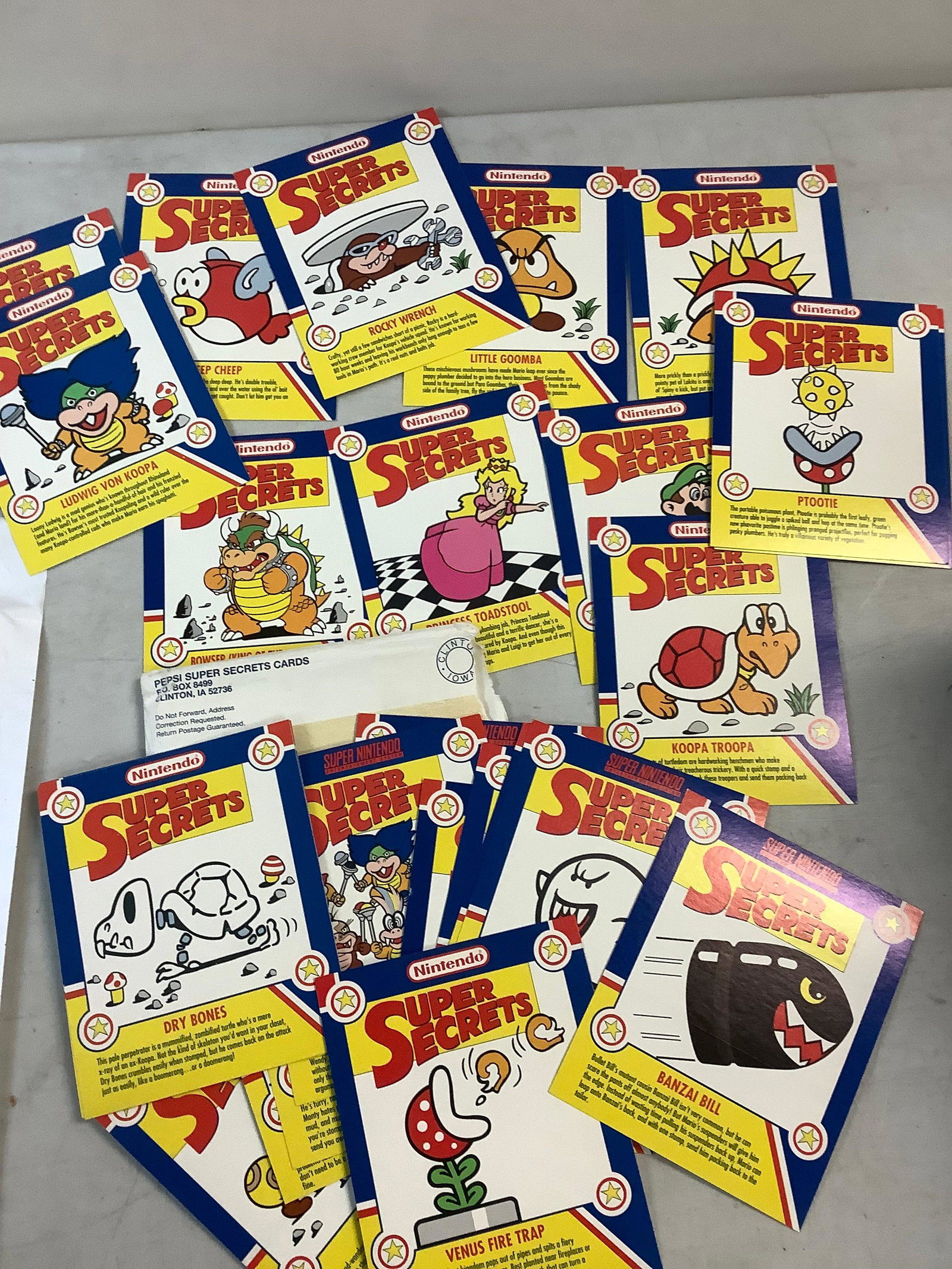 Lot of vintage Nintendo cards: Lot of vintage Nintendo cards