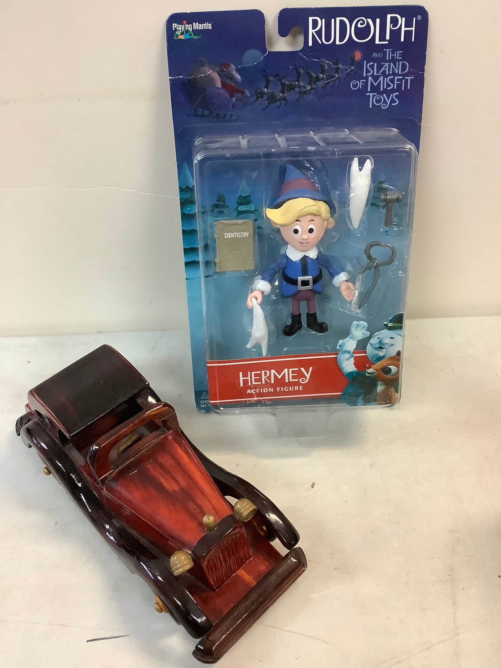 Rudolph and the island of misfit toys Hermey action figure and Heritage mint needs a little repair: Rudolph and the island of misfit toys Hermey action figure and Heritage mint needs a little repair