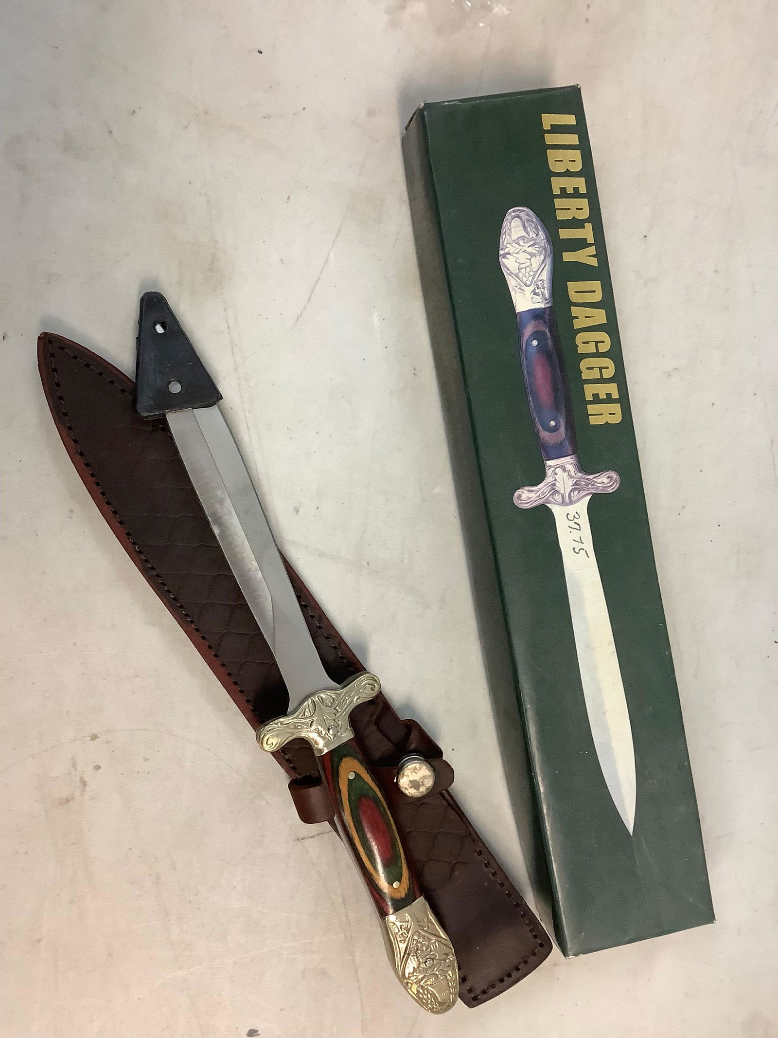 Liberty Dagger Knife w/ Sheath Made in Pakistan 11" (1 of 1)