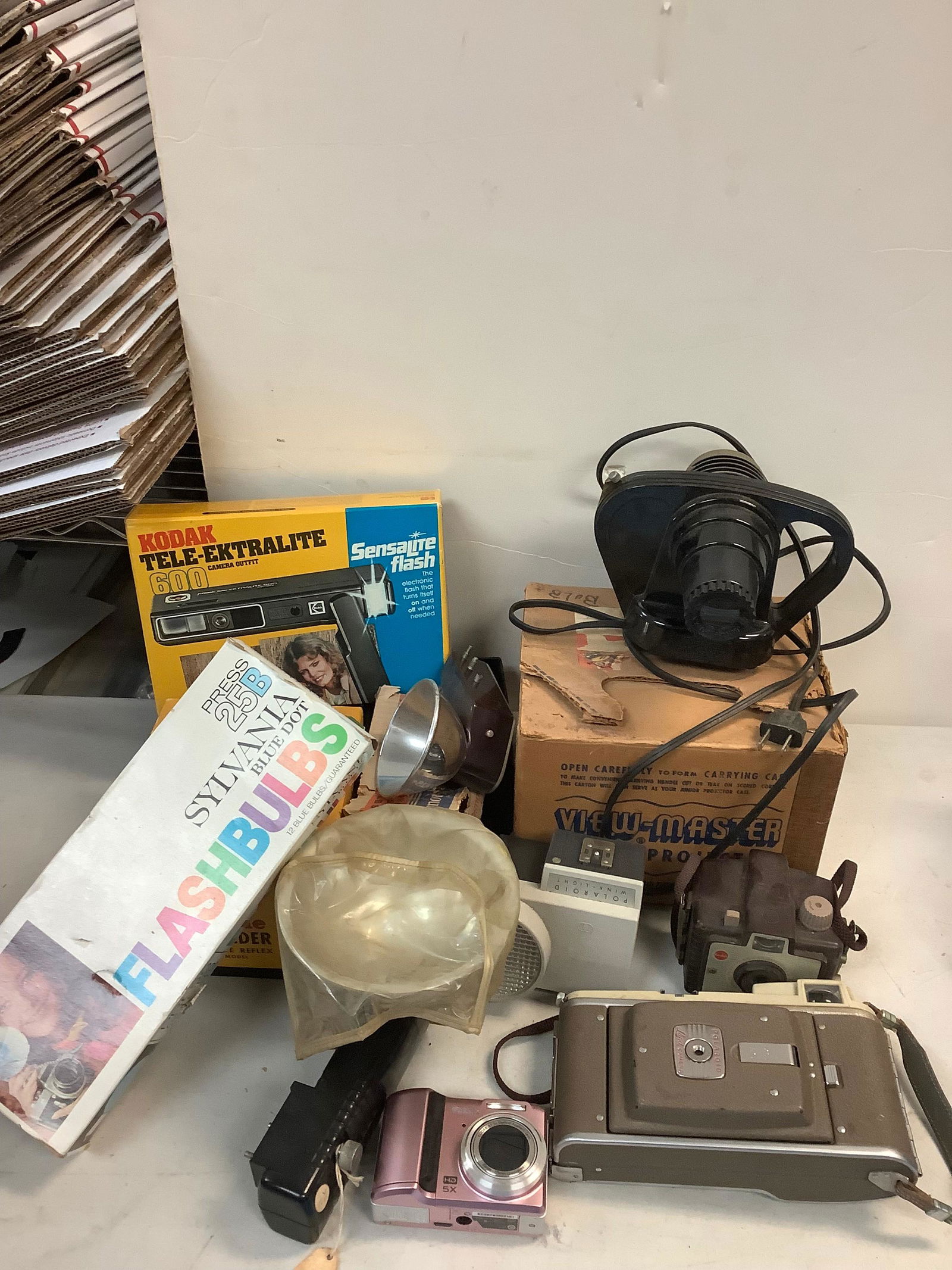 view-master junior projector, vintage cameras and more (1 of 1)