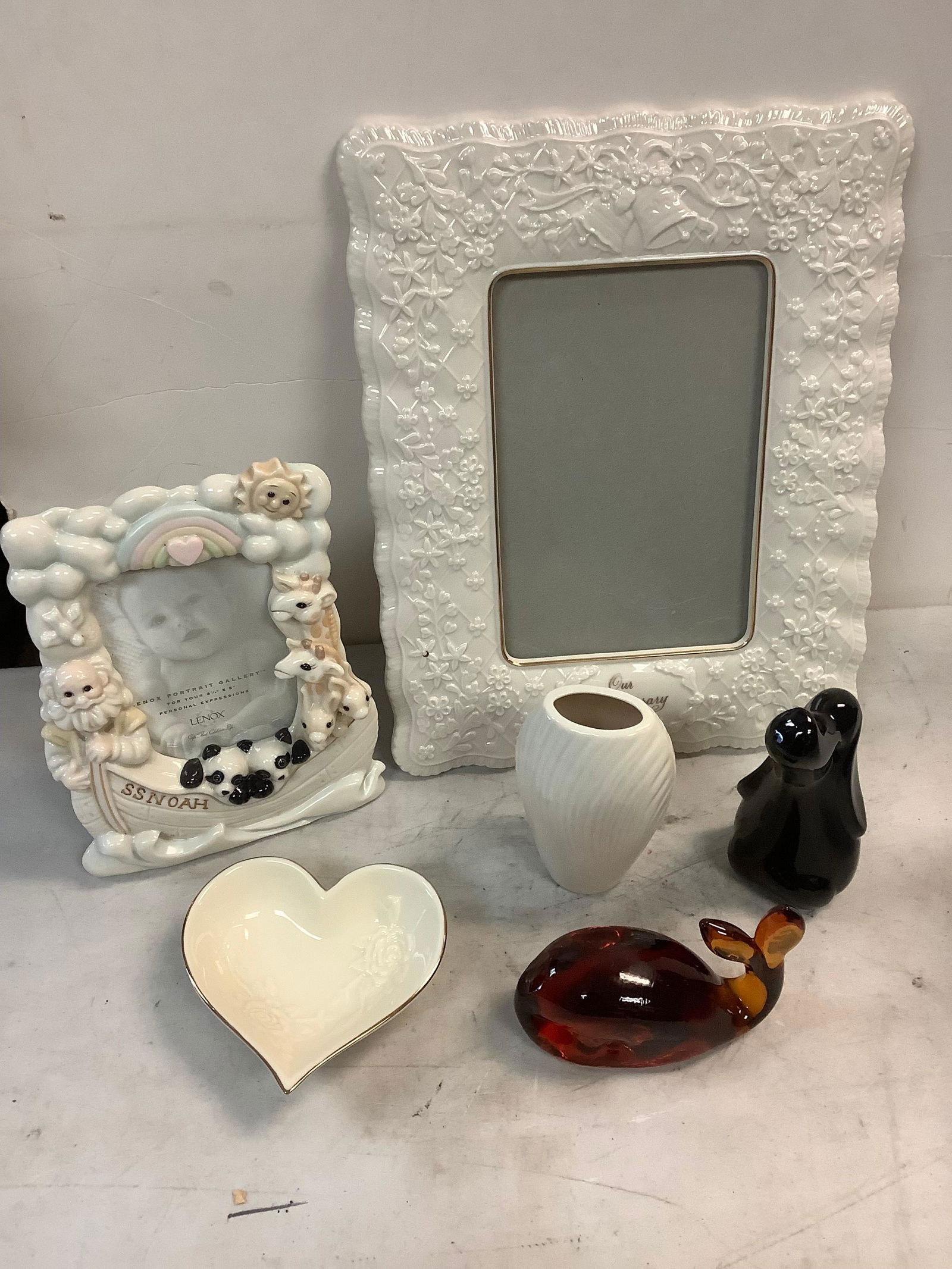 lot of glass art  and Lenox picture frames and more 11x9 (1 of 1)