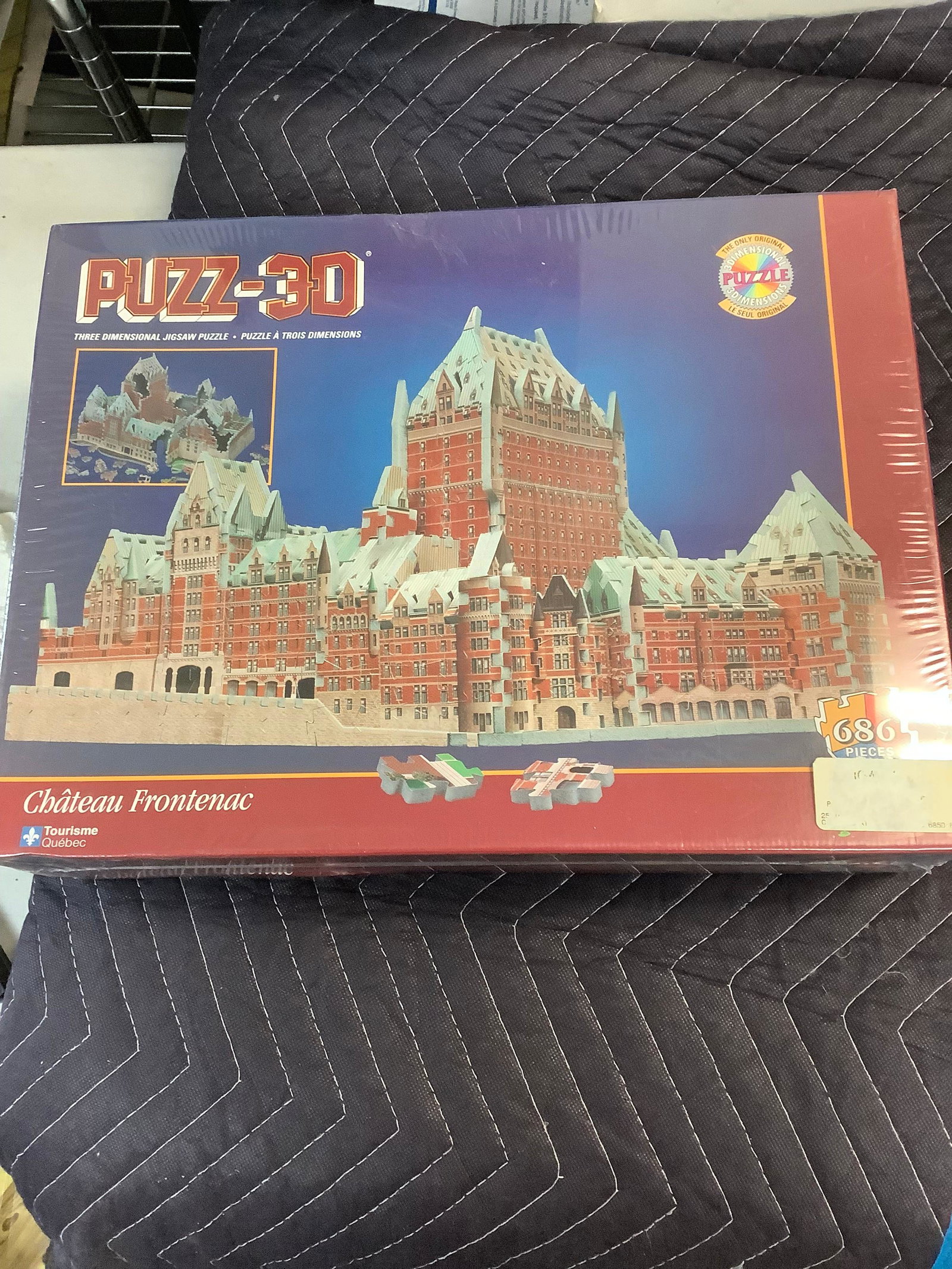 Chateau Frontenac 3 - D Puzzle: Chateau Frontenac 3 - D Puzzle