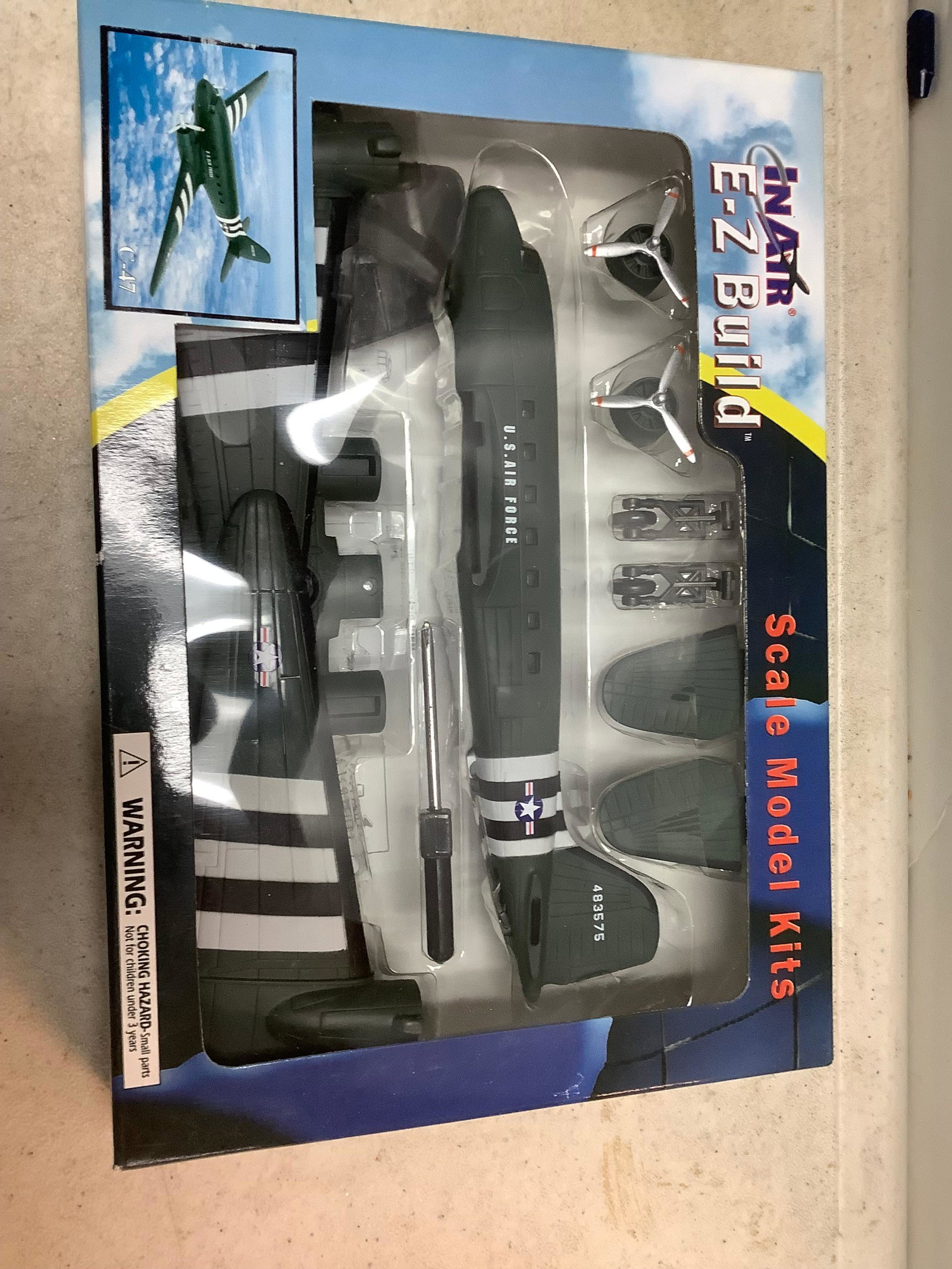 Airplane model: Airplane model
