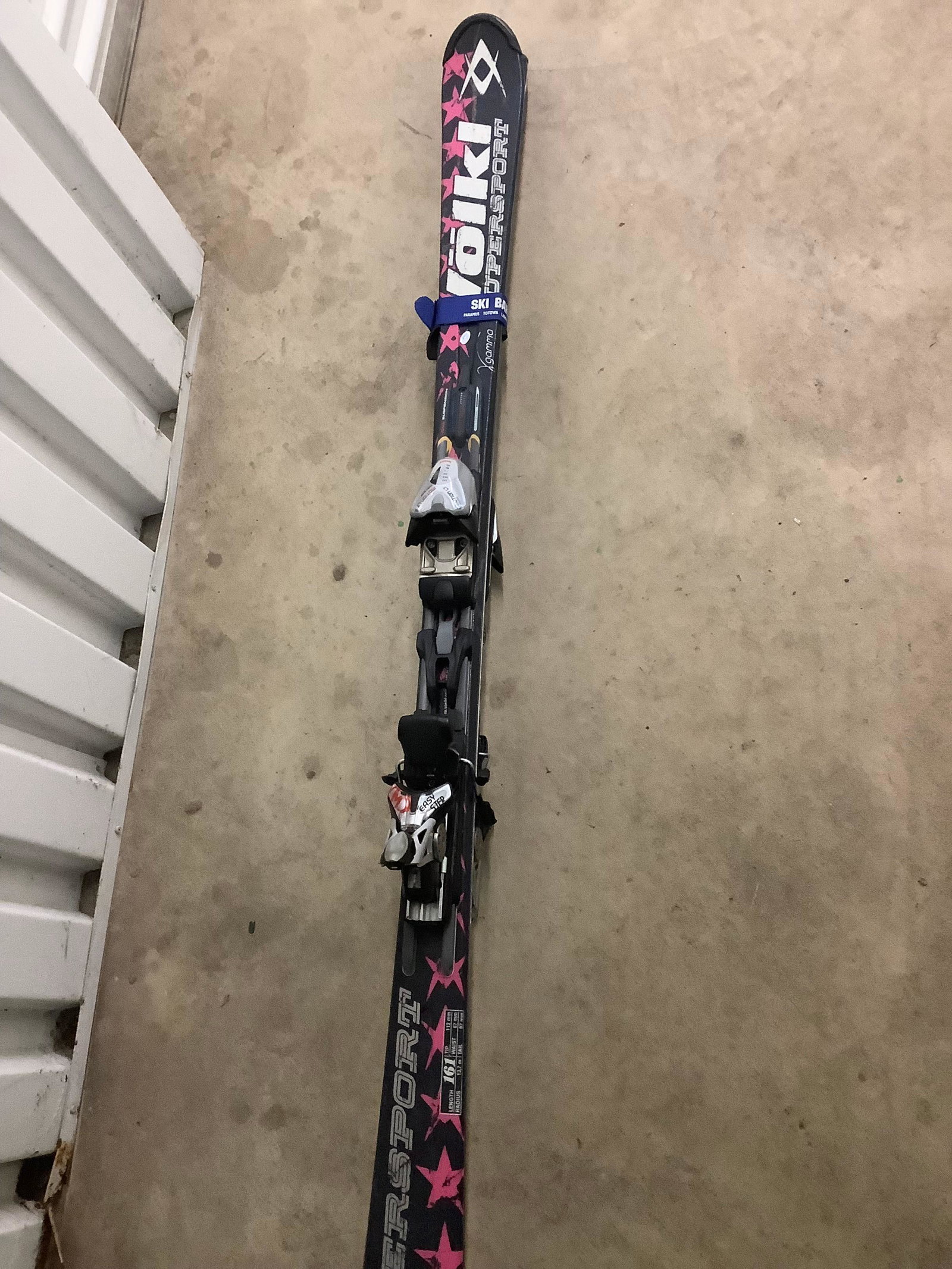Set of Volkl Super Sport Skis: Set of Volkl Super Sport Skis