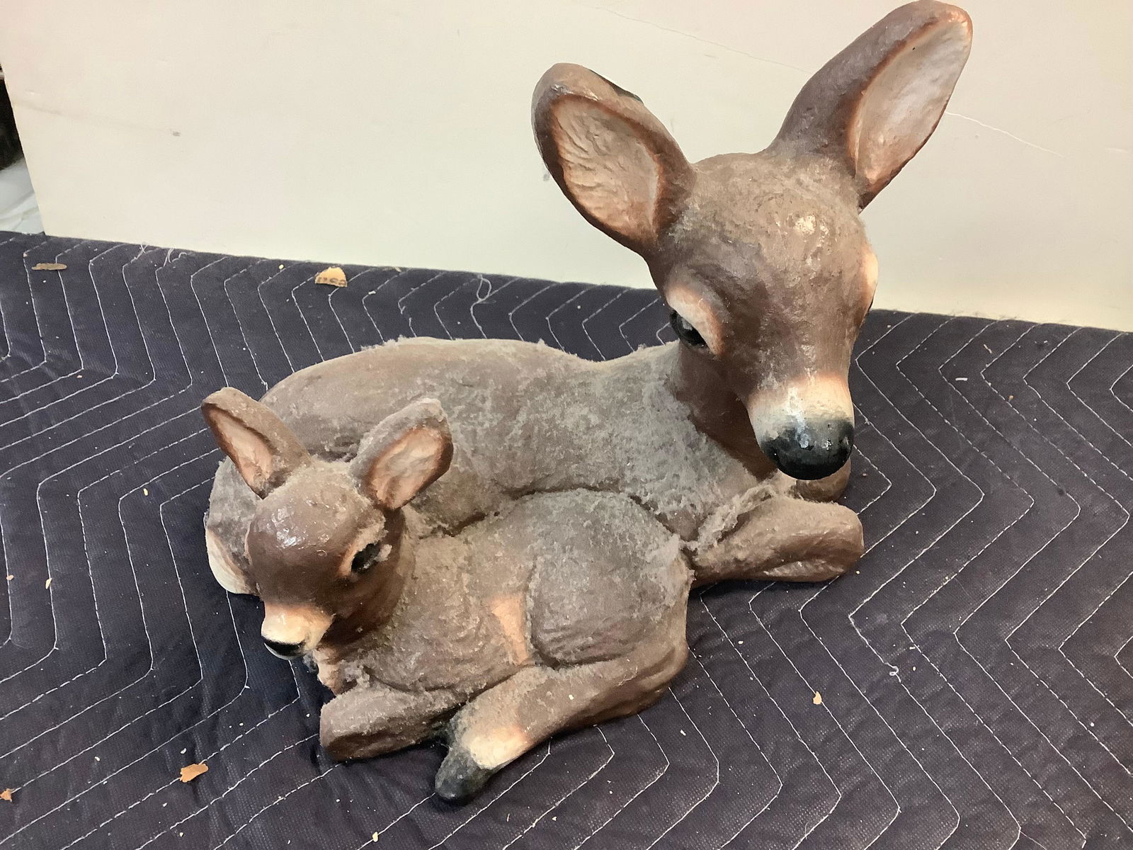 Concrete Mother & Baby Deer Statue 14x11 (1 of 1)