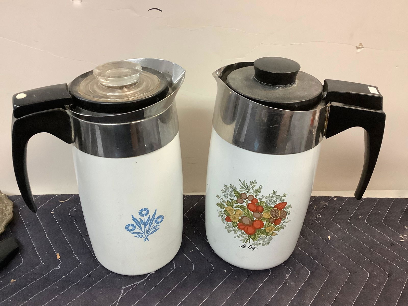 2 corning ware coffee pots (1 of 1)