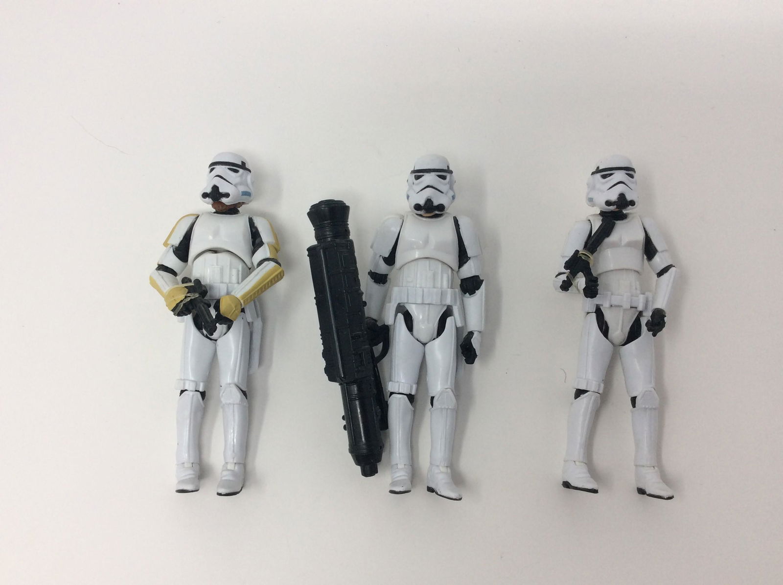 Star Wars- 3 Storm Troopers approx. 4" (1 of 1)