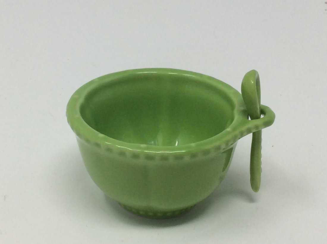 1.5 x 2.5 green miniture sugar bowl with spoon.: 1.5 x 2.5 green miniture sugar bowl with spoon.