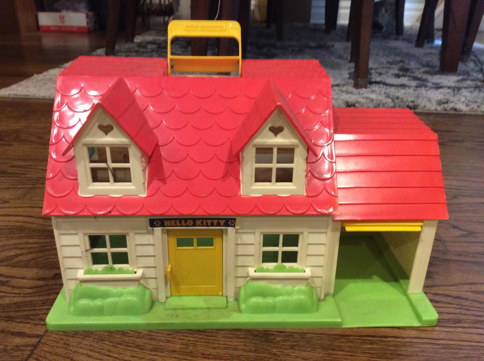 Vintage 1984 Hello Kitty House: Vintage 1984 Hello Kitty House