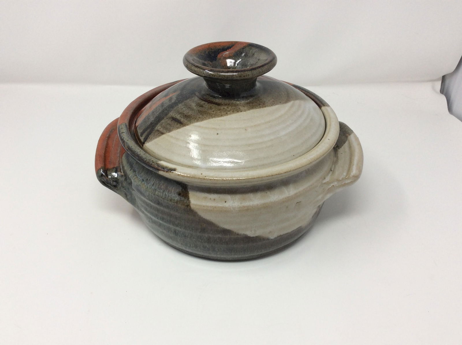 KWI EHoy crock pot, lid flips and acts as a dip bowl and then flips back as a lid 9": KWI EHoy crock pot, lid flips and acts as a dip bowl and then flips back as a lid 9"