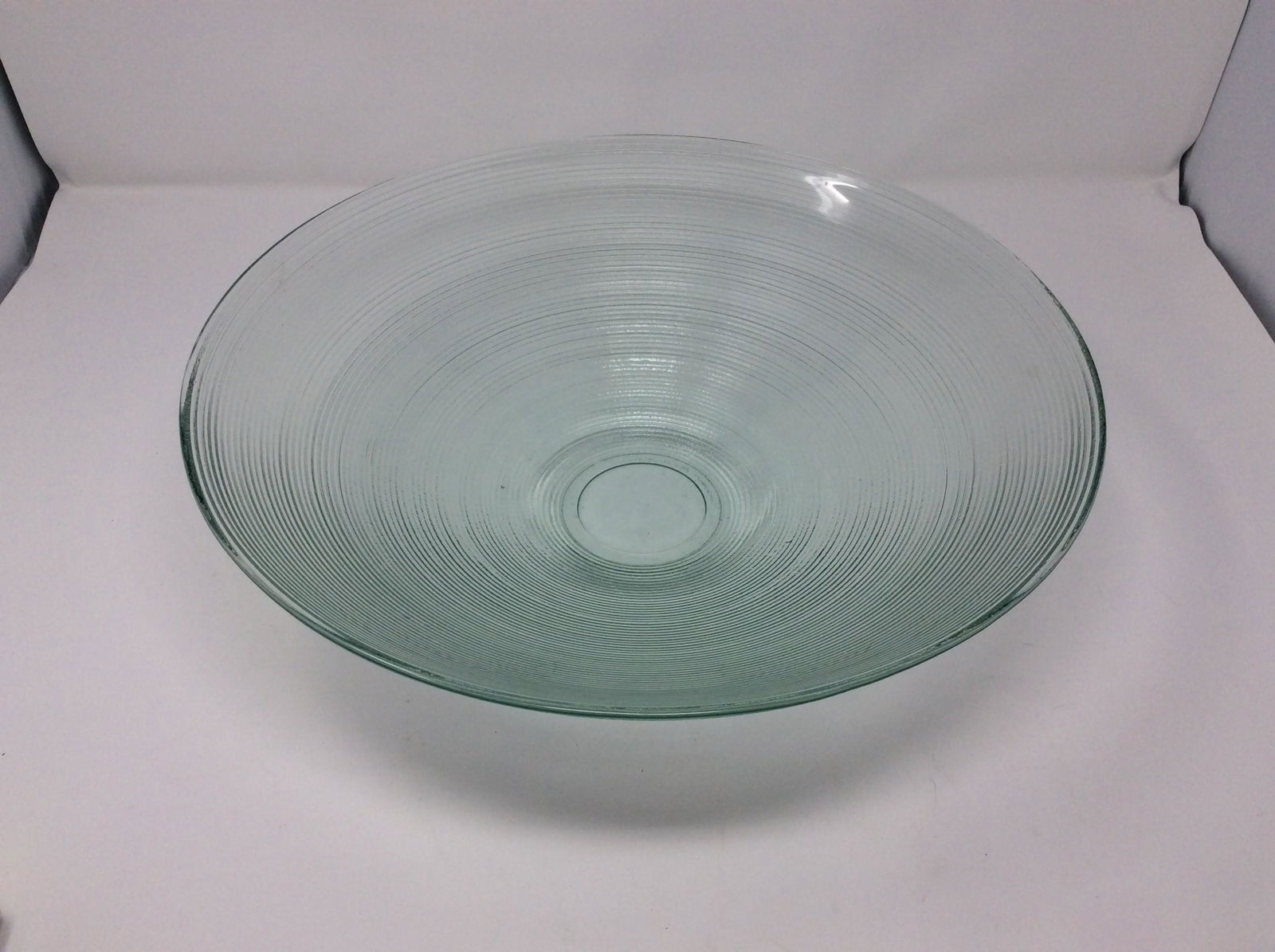 Large glass serving bowl 16" (1 of 1)