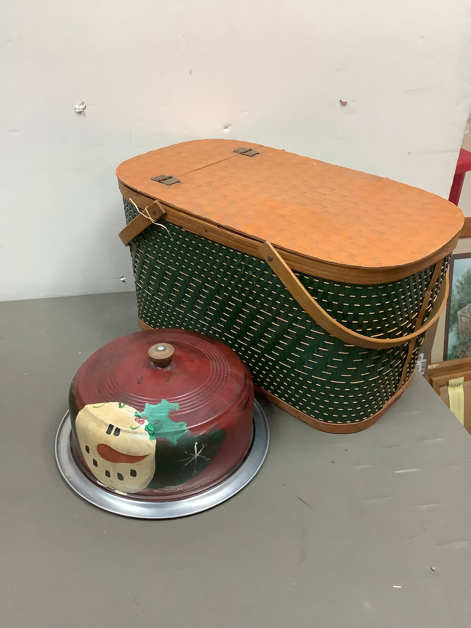 Hand Painted Tin Cake Pan with Lid and Vintage Picnic Basket: Hand Painted Tin Cake Pan with Lid and Vintage Picnic Basket