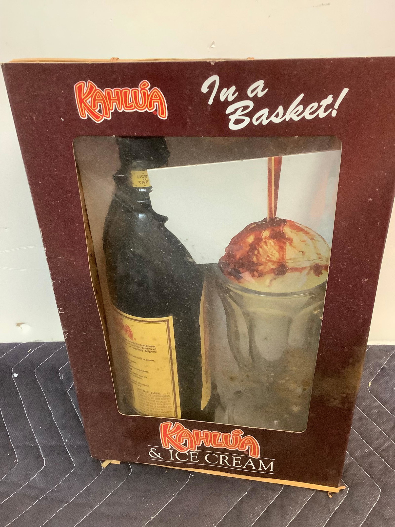 Kahlua & Ice Cream gift set - Sealed: Any contents in bottle is Free; You are bidding on the bottle & unbroken tax stamp