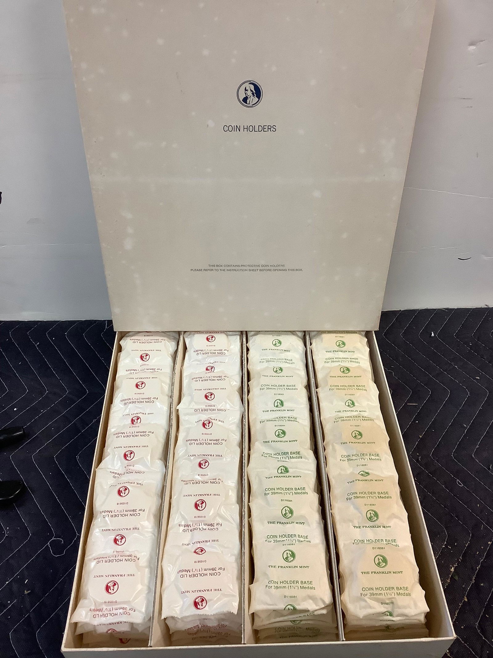 lot of plastic coin holders Franklin mint (1 of 1)