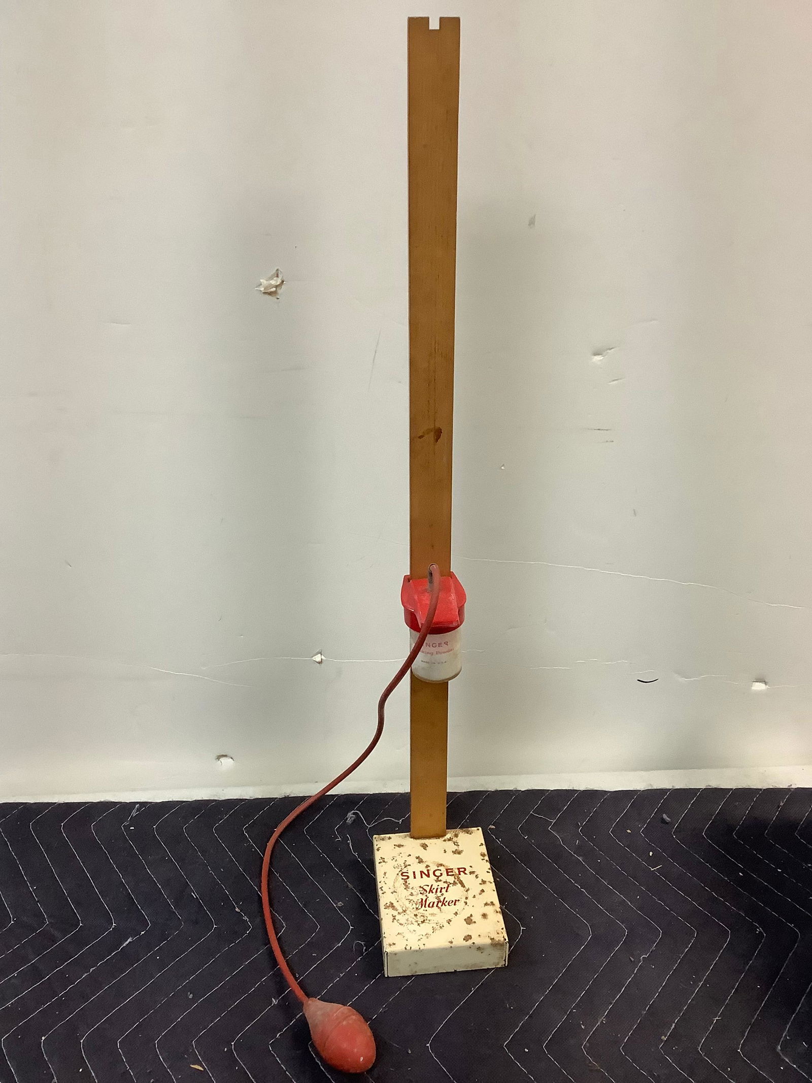 Singer Skirt Marker (1 of 1)