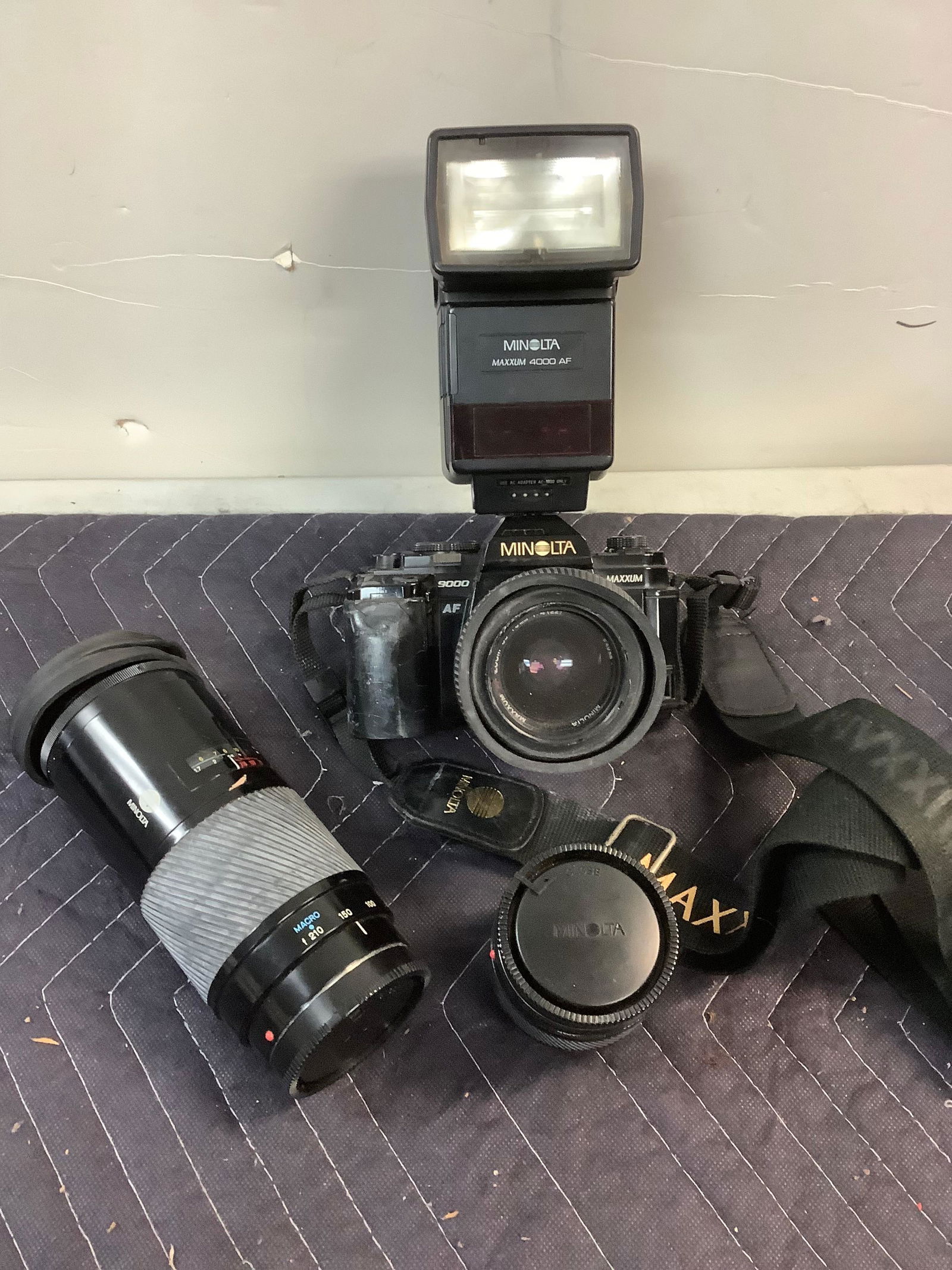 minolta camera lenses and flash (1 of 1)