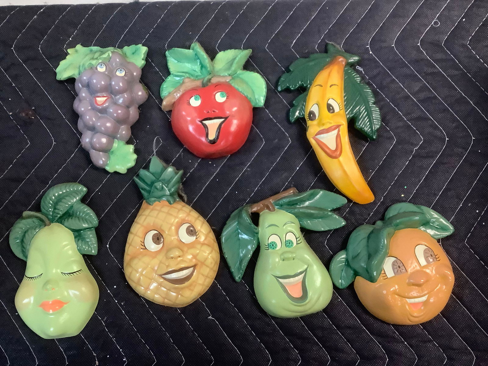Lot of Ceramic Fruit Wall Hangings (1 of 1)