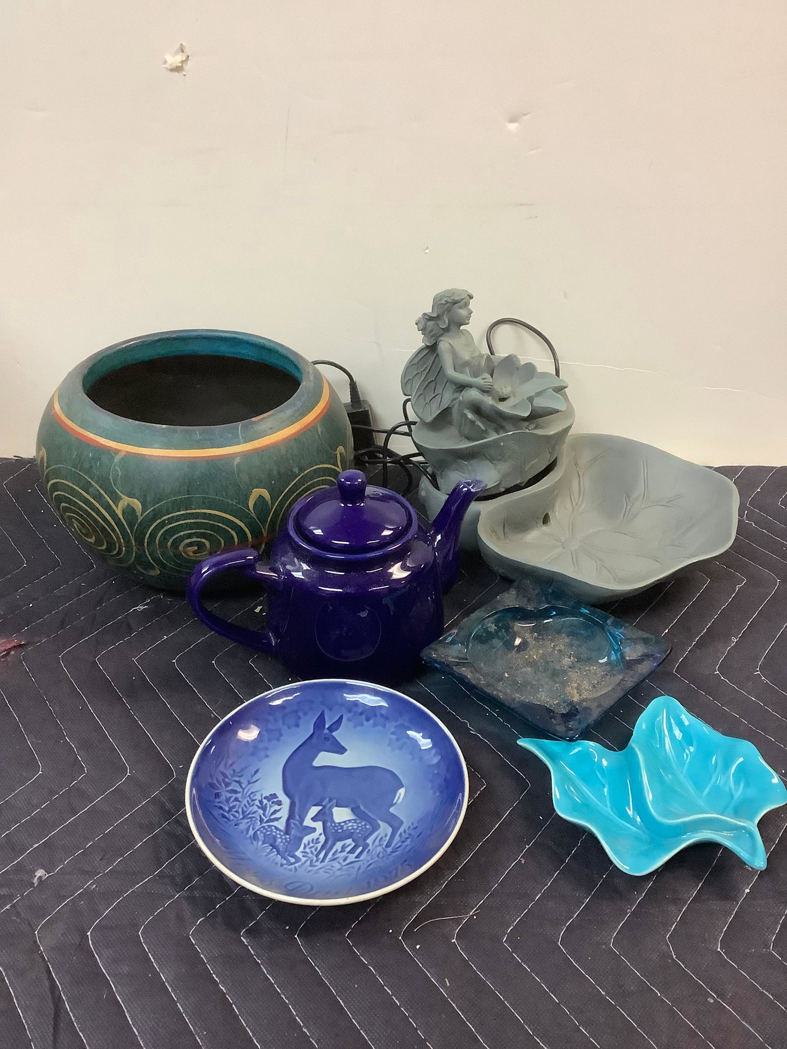 Lot of Mexico Hand painted Planter 9", Electric Fairy Water Fountain, Retro Blue Ashtray and More: Lot of Mexico Hand painted Planter 9", Electric Fairy Water Fountain, Retro Blue Ashtray and More