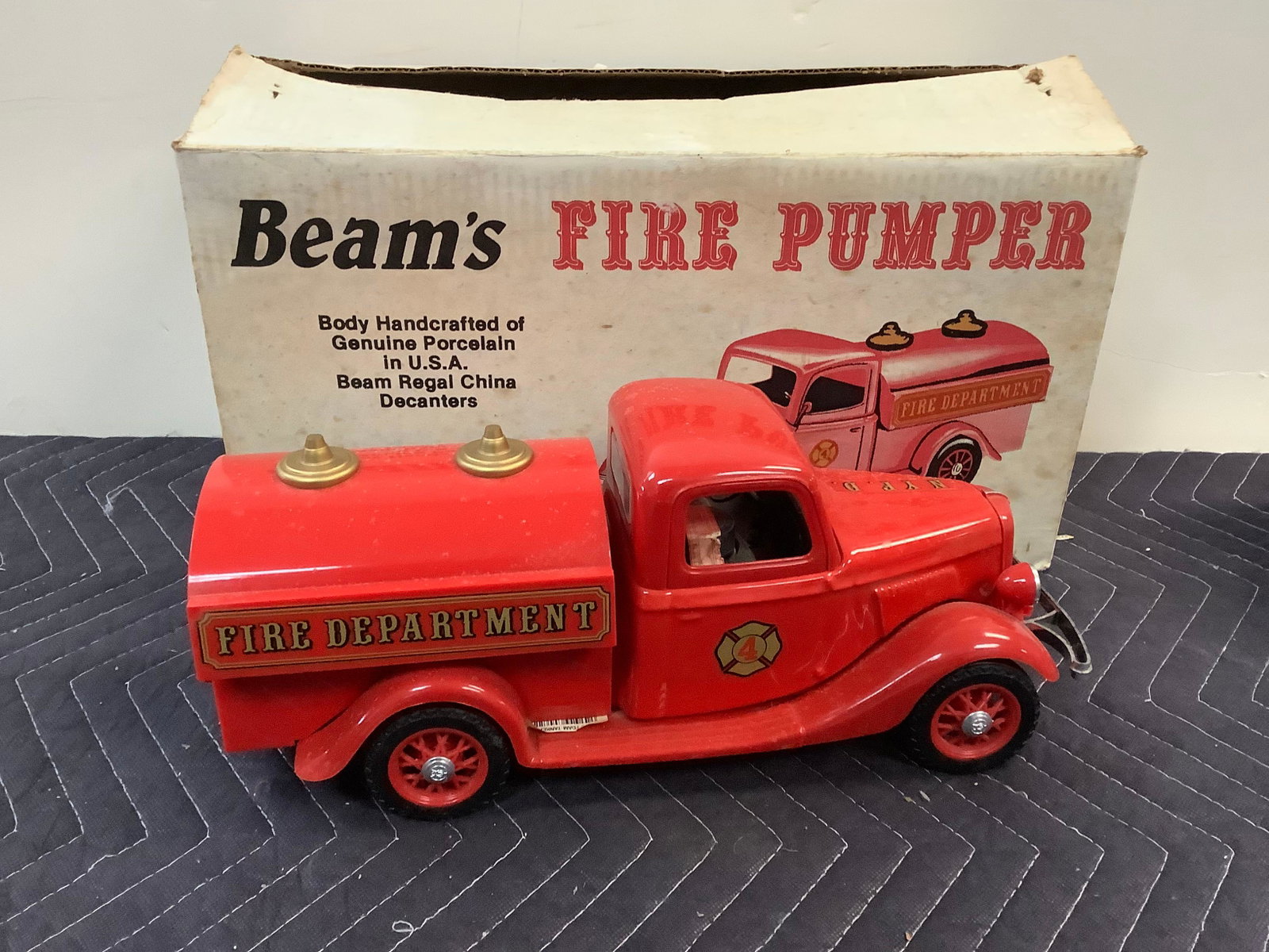 Beam's Fire Pumper Handcrafted Genuine Porcelain Decanter Sealed: Beam's Fire Pumper Handcrafted Genuine Porcelain Decanter Sealed
