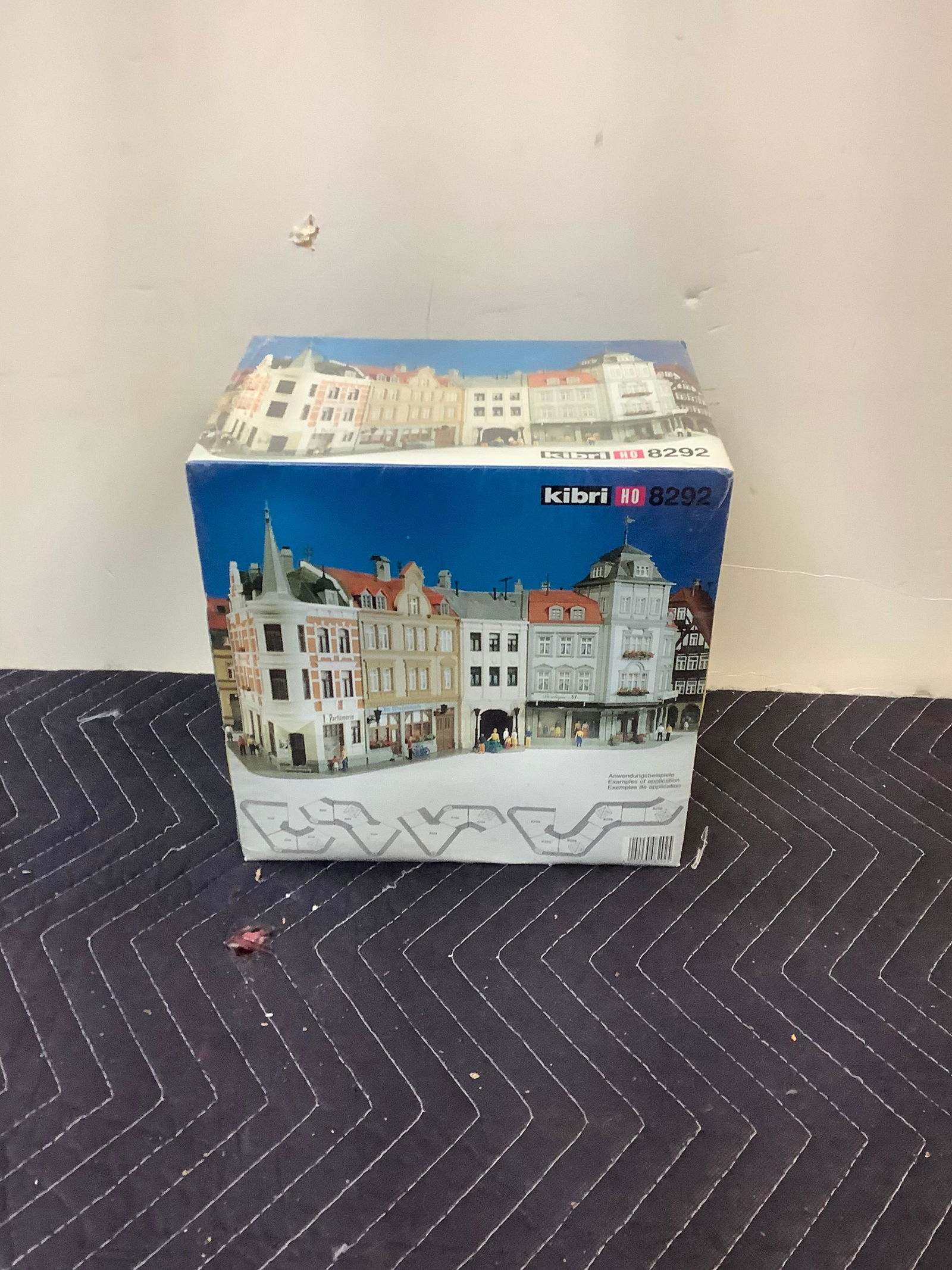 Lot of 3 Sealed Kibri Ho 8292 Model Kits (1 of 1)