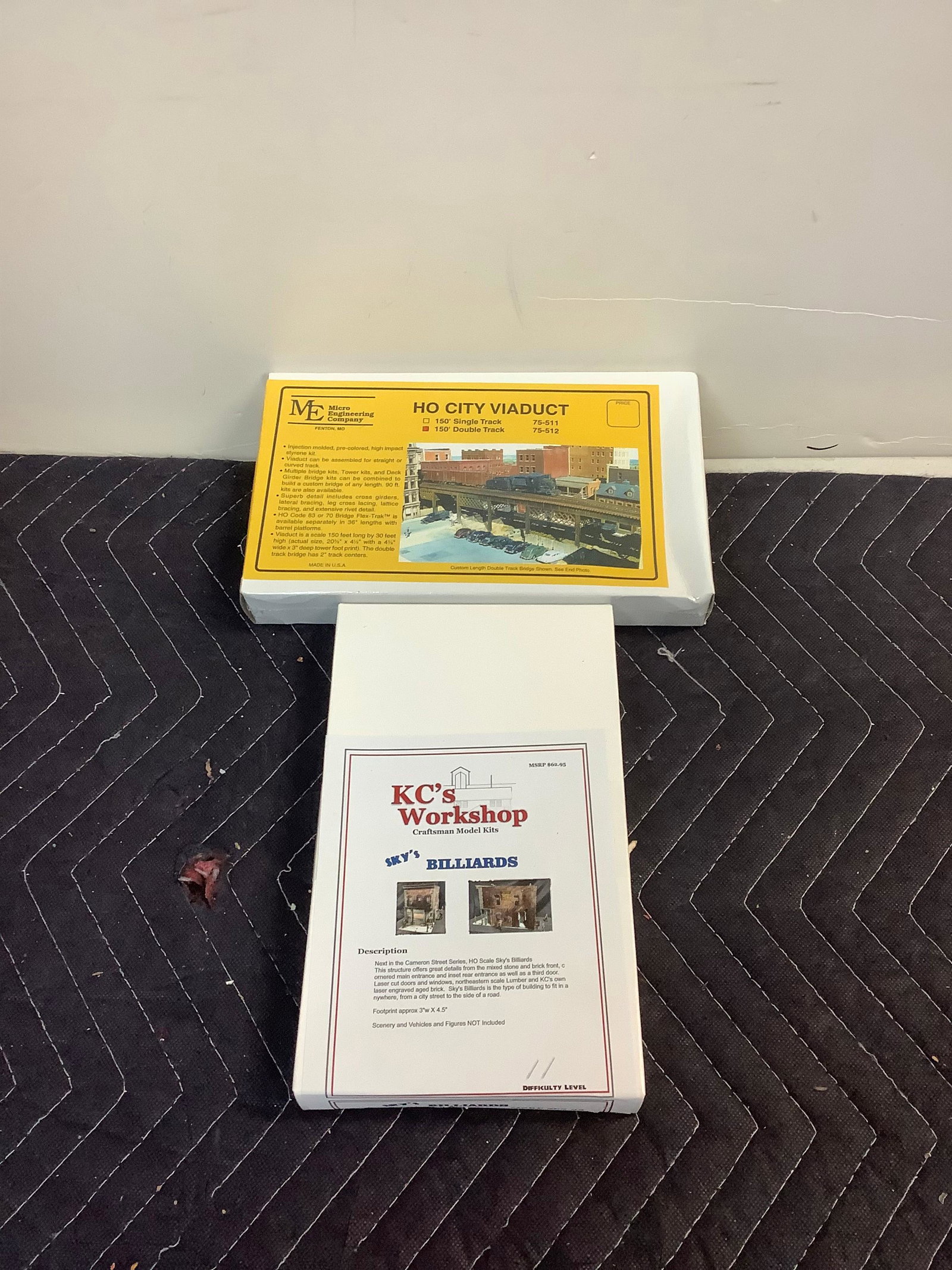 ME HO City Viaduct and Kc's Workshop Model Kits: ME HO City Viaduct and Kc's Workshop Model Kits