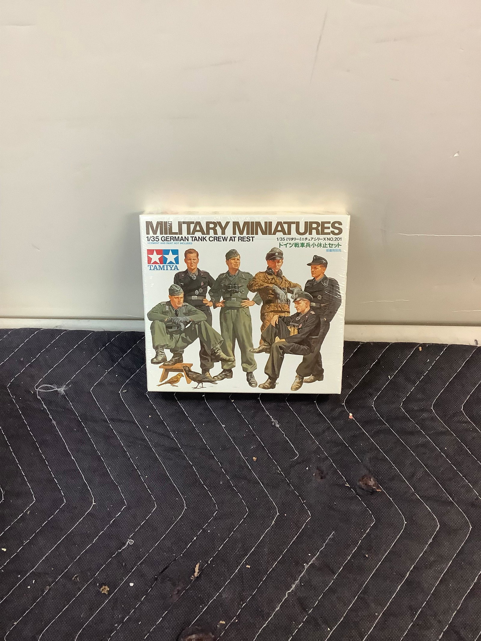 Sealed Tamiya Military Miniatures 1/35 German Tank Crew At Rest: Sealed Tamiya Military Miniatures 1/35 German Tank Crew At Rest