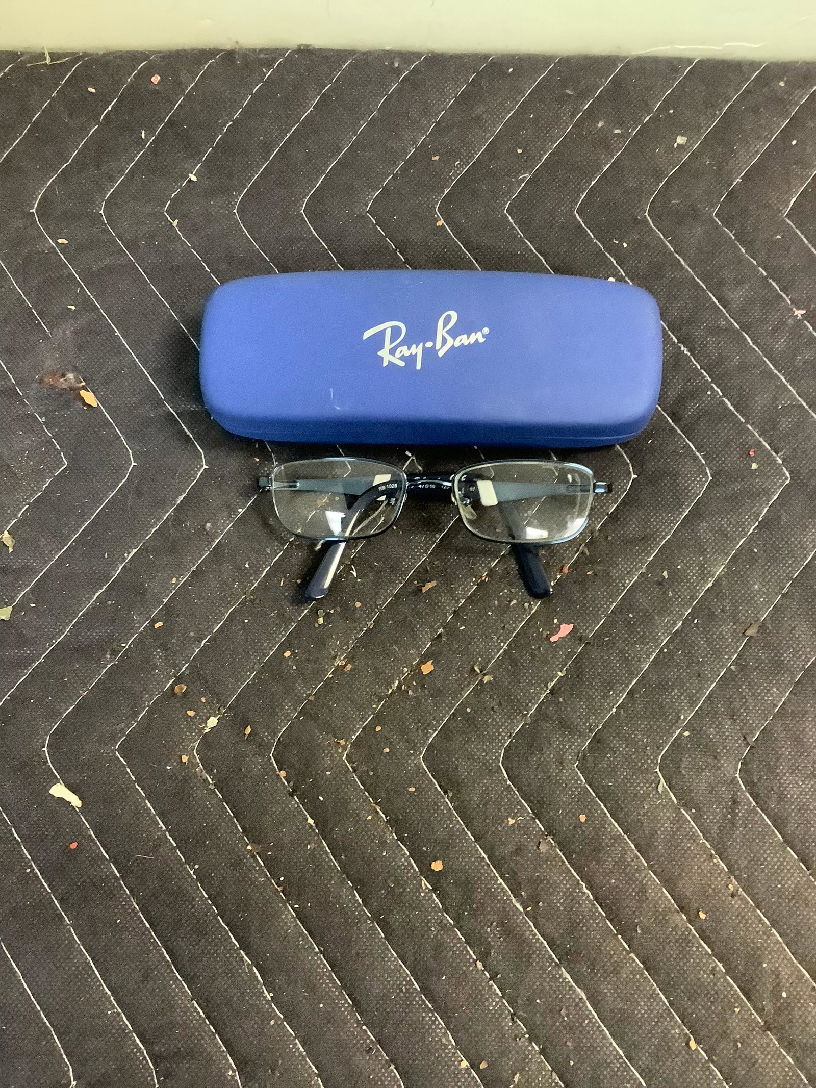 Ray Ban Eyeglasses w/ Case: Ray Ban Eyeglasses w/ Case