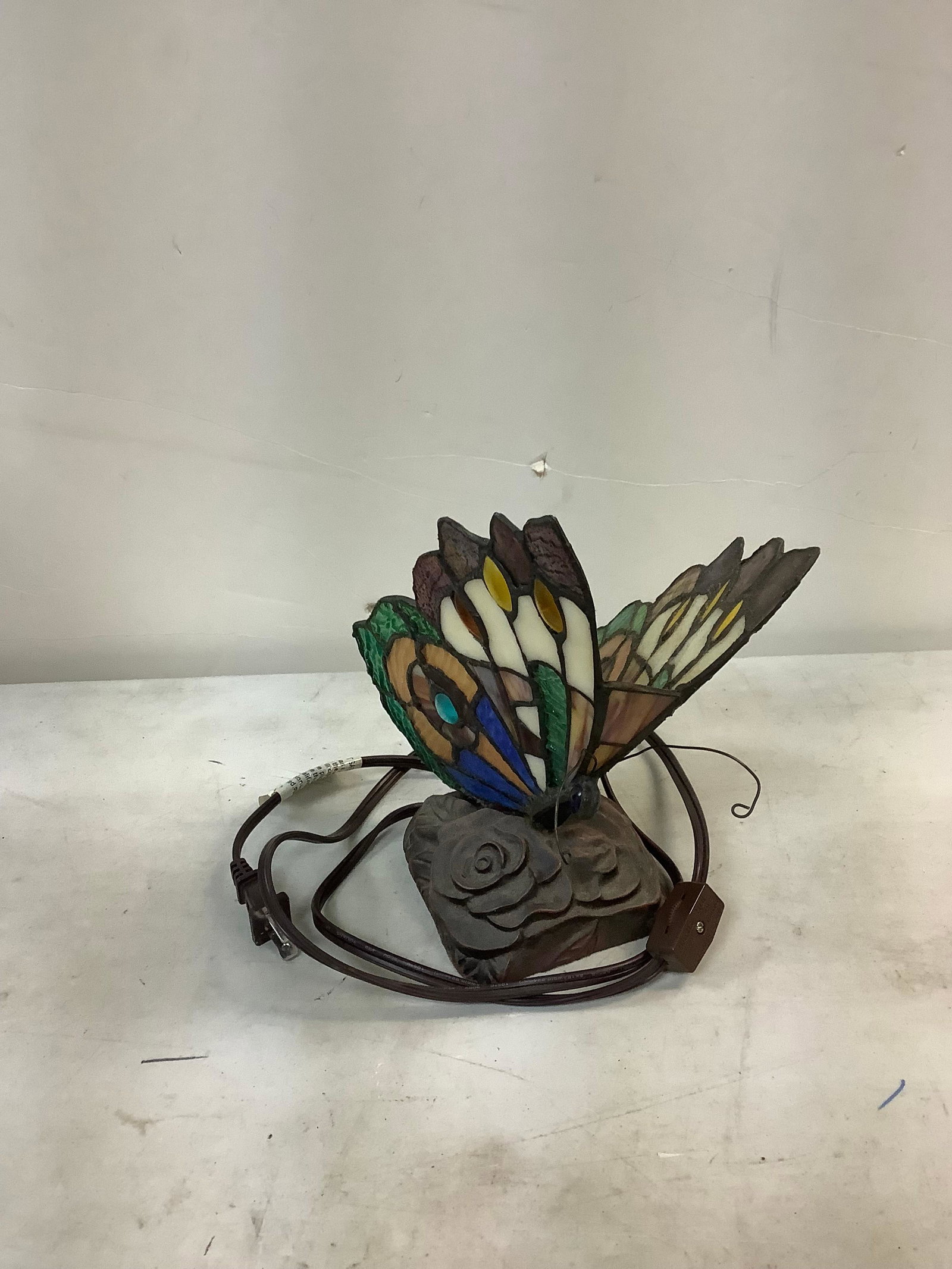 Colored glass butterfly light (not tested): Colored glass butterfly light (not tested)