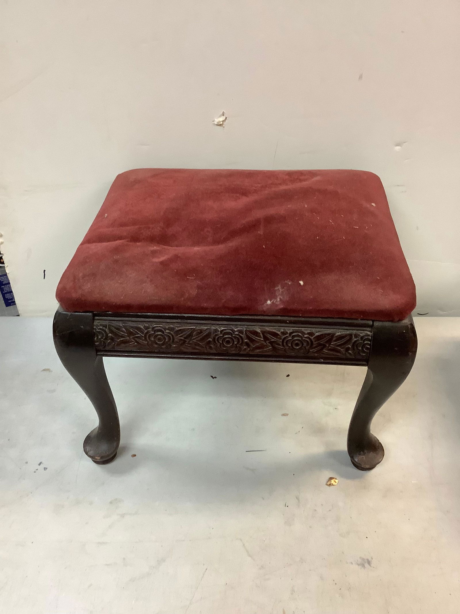 vintage foot stool (1 of 1)