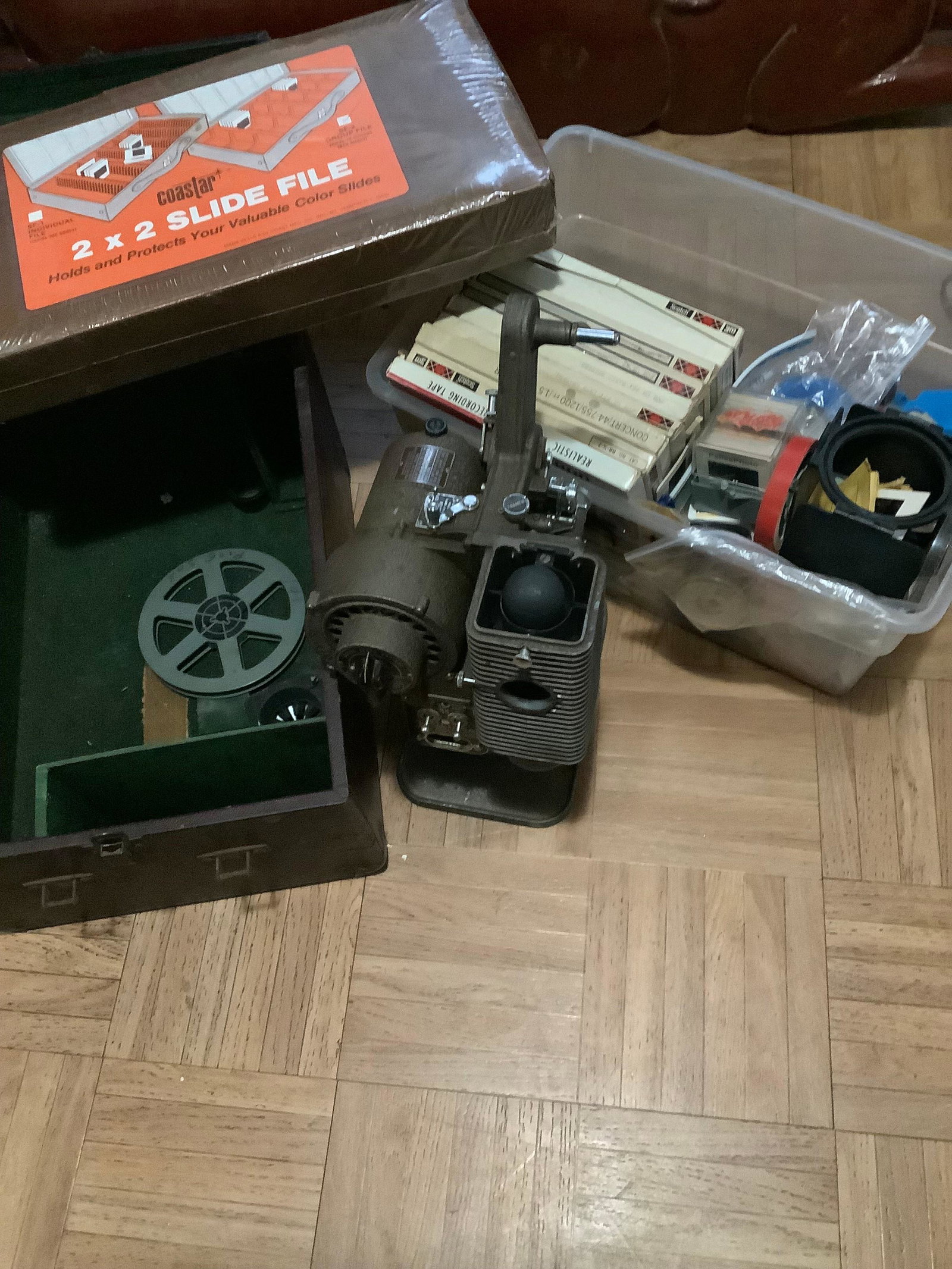 Vintage Revere Eight Projector with Slide File and More (1 of 1)