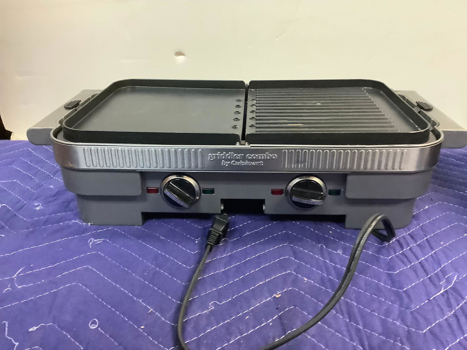 Cuisinart grill / griddle (1 of 1)