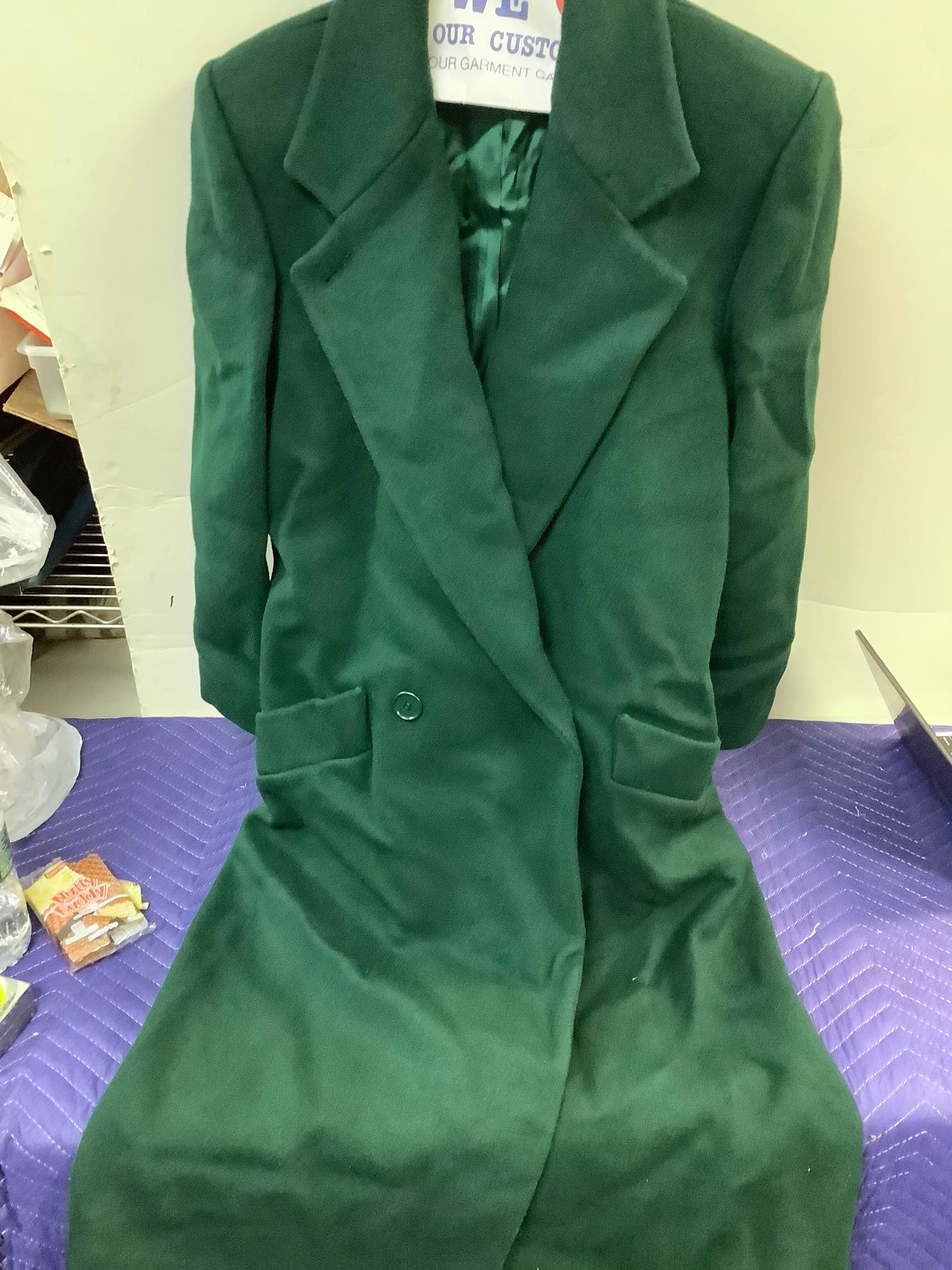 Women's Perry Ellis 100 Percent Wool Coat Size 12 (1 of 1)