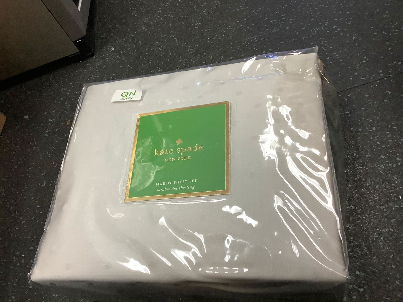 New Kate Spade Queen Sheet Set "Larabee Dot Sheeting" (1 of 1)