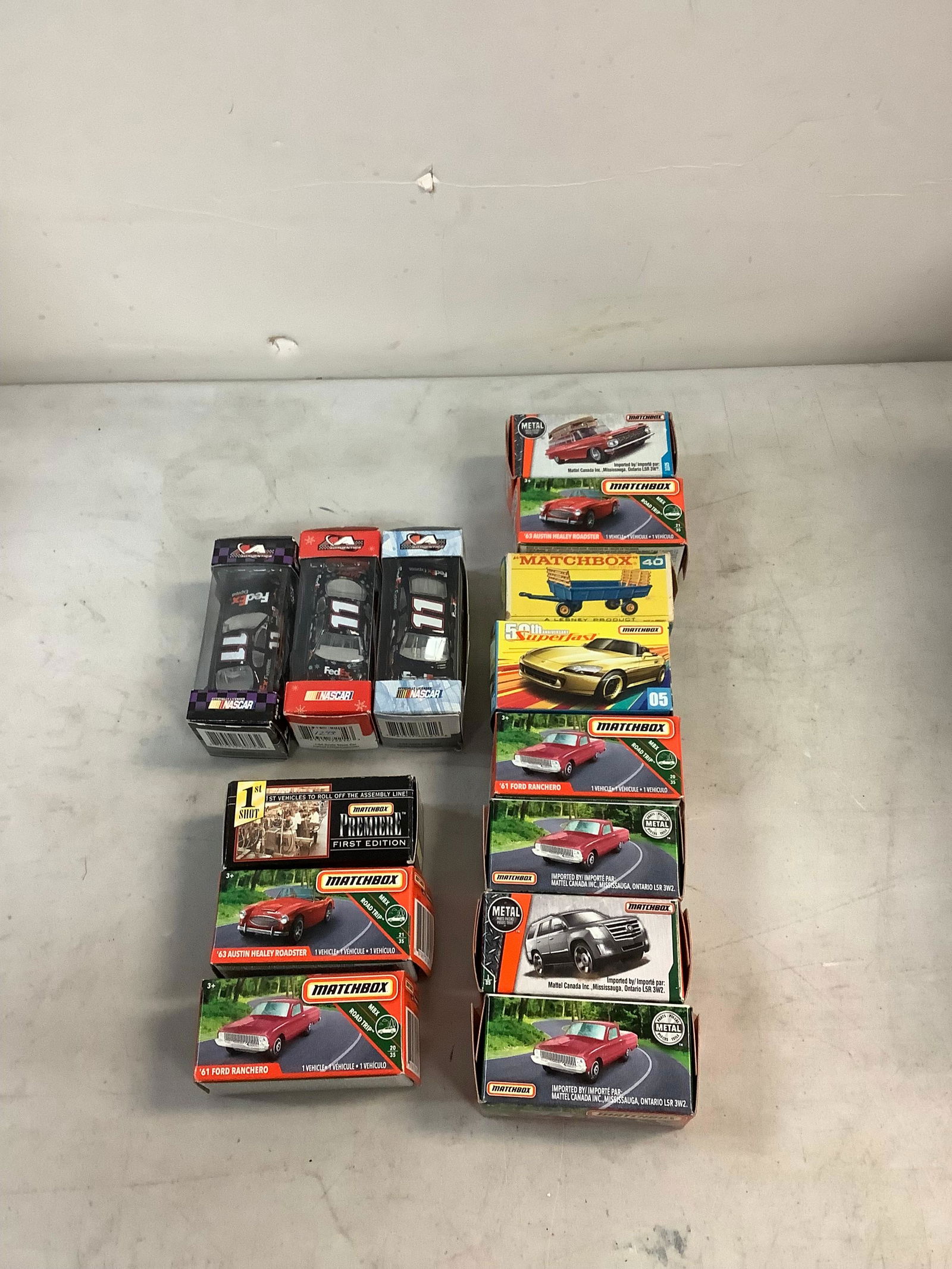 Alot of matchbox cars: Alot of matchbox cars
