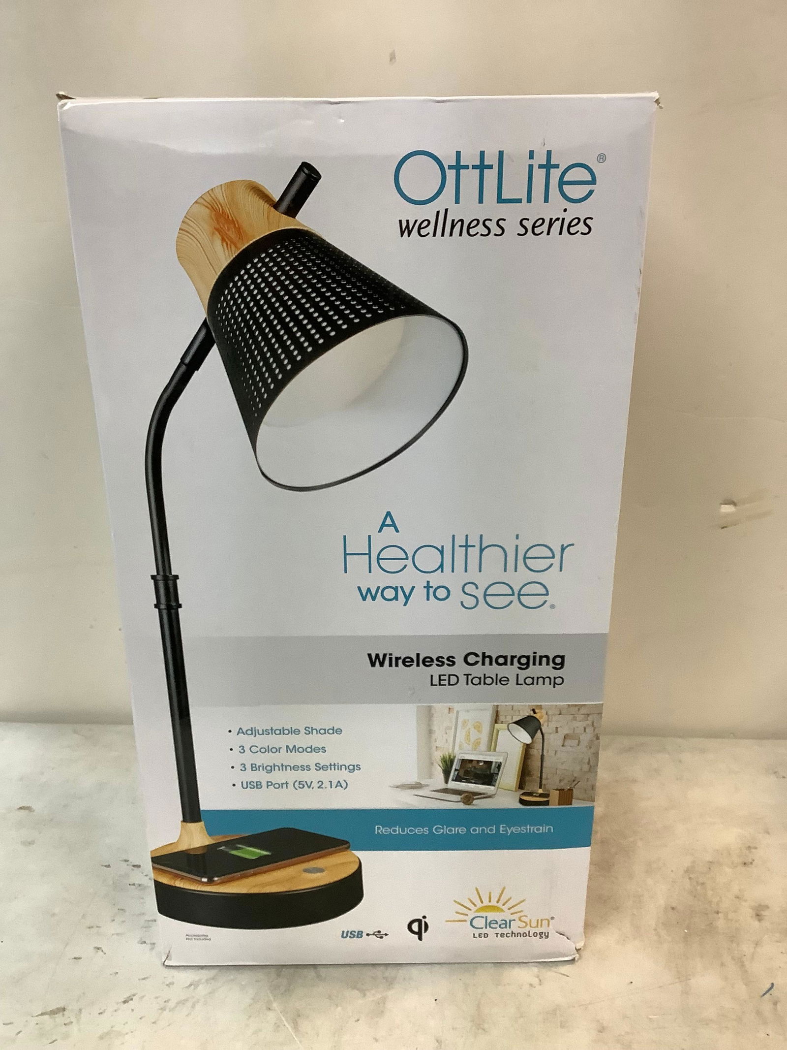 New Ott Lite wellness series wireless charging LED table lamp led technology (1 of 1)